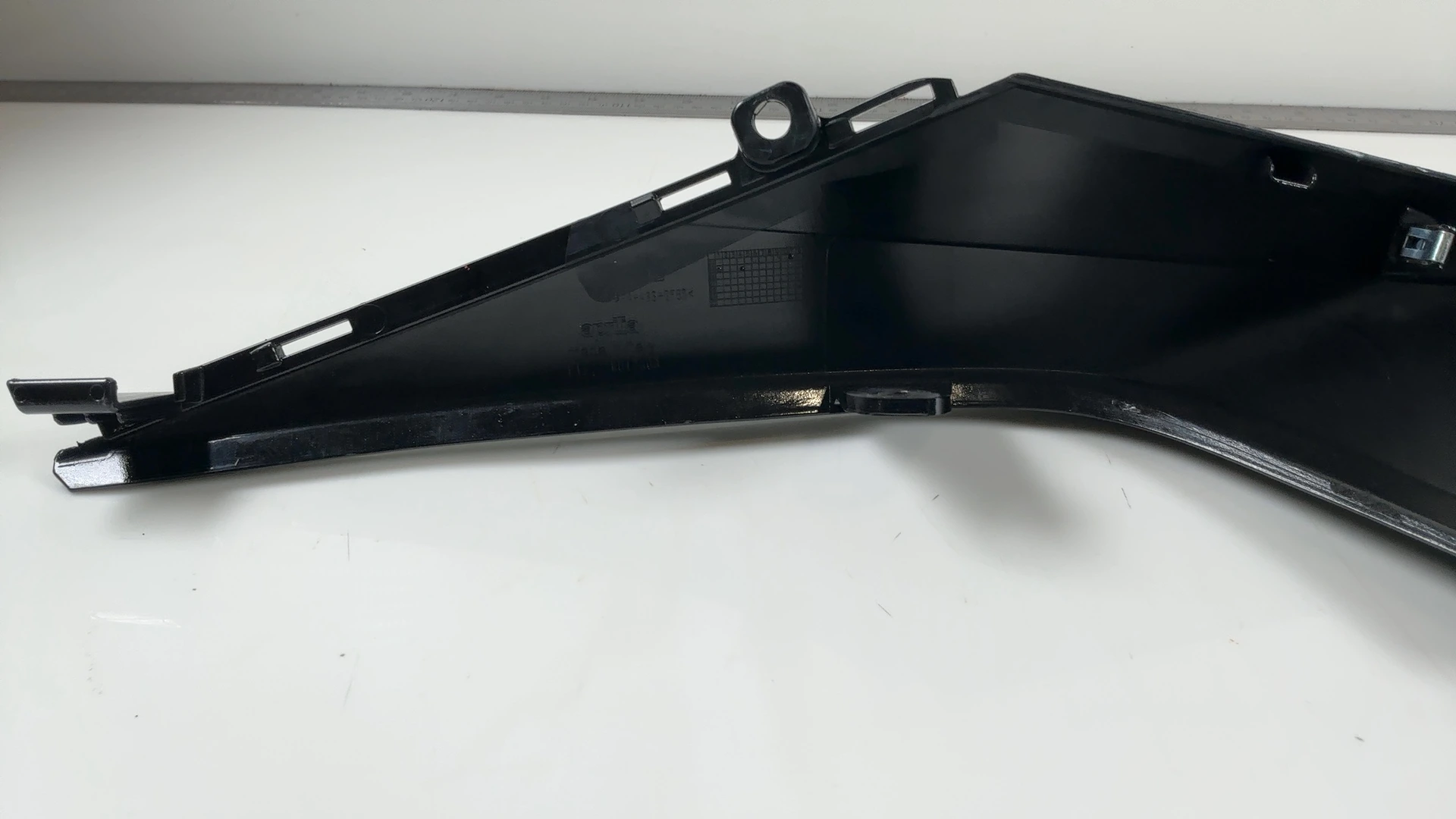 Aprilia RSV4 Factory 1100 Left Tail Fairing 2021-2026 OEM 2B012603 - Image 8
