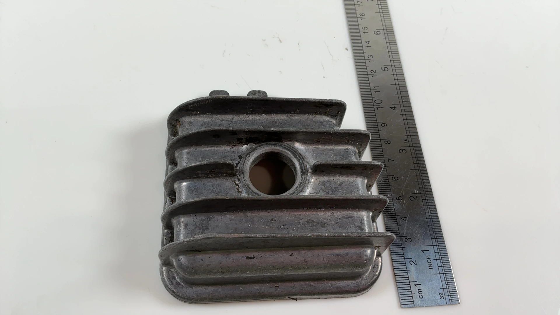 Honda CB400T CB400N 400cc Oil Filter Cover 1978-1981 OEM 15411-413-000 - Image 3