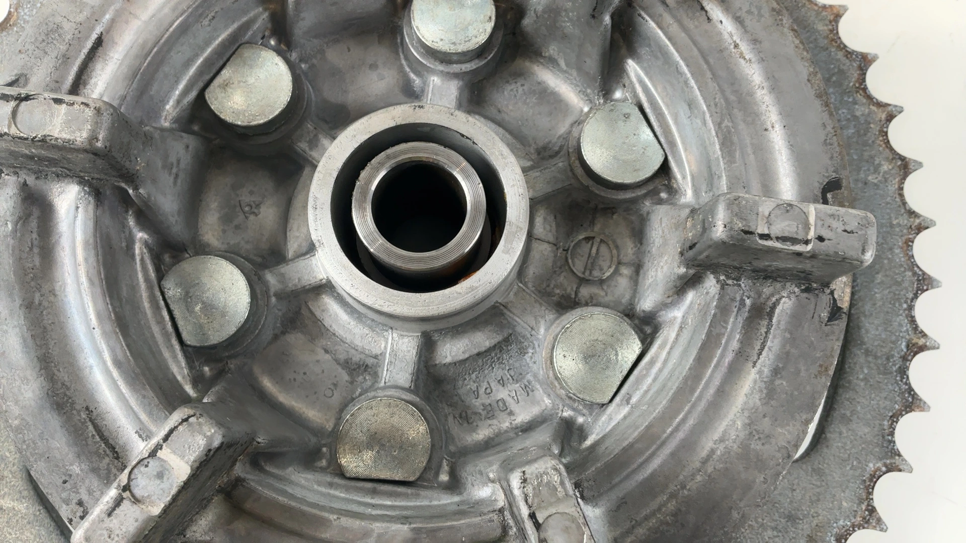 Suzuki Katana GSX1100F 1100 CC Rear Sprocket Carrier Hub 1988-93 OEM 64611-48B00 - Image 6