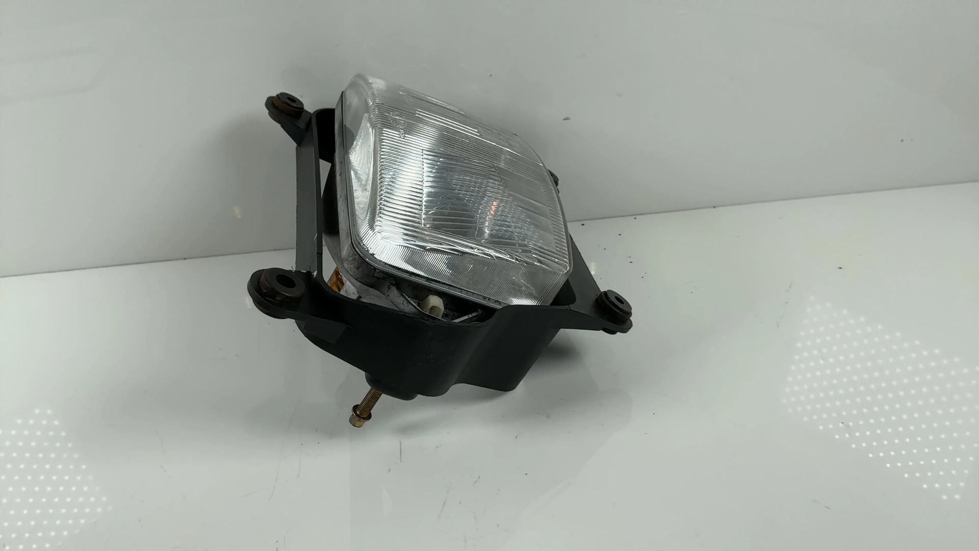 Triumph Trophy 900 1200 4 CC Front Headlight Assembly 1991-1995 OEM T2700480 - Image 11