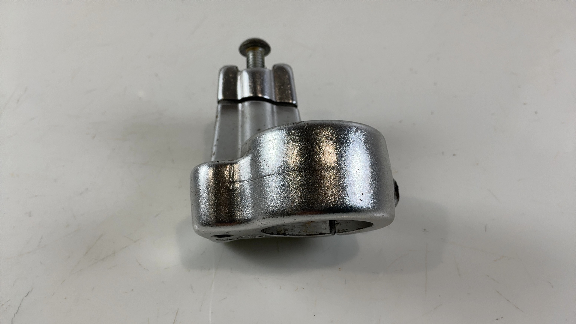 Gilera DNA 50 125 180 Right Hand Clip On Handlebar Clamp 2000-2005 OEM 970001 - Image 6