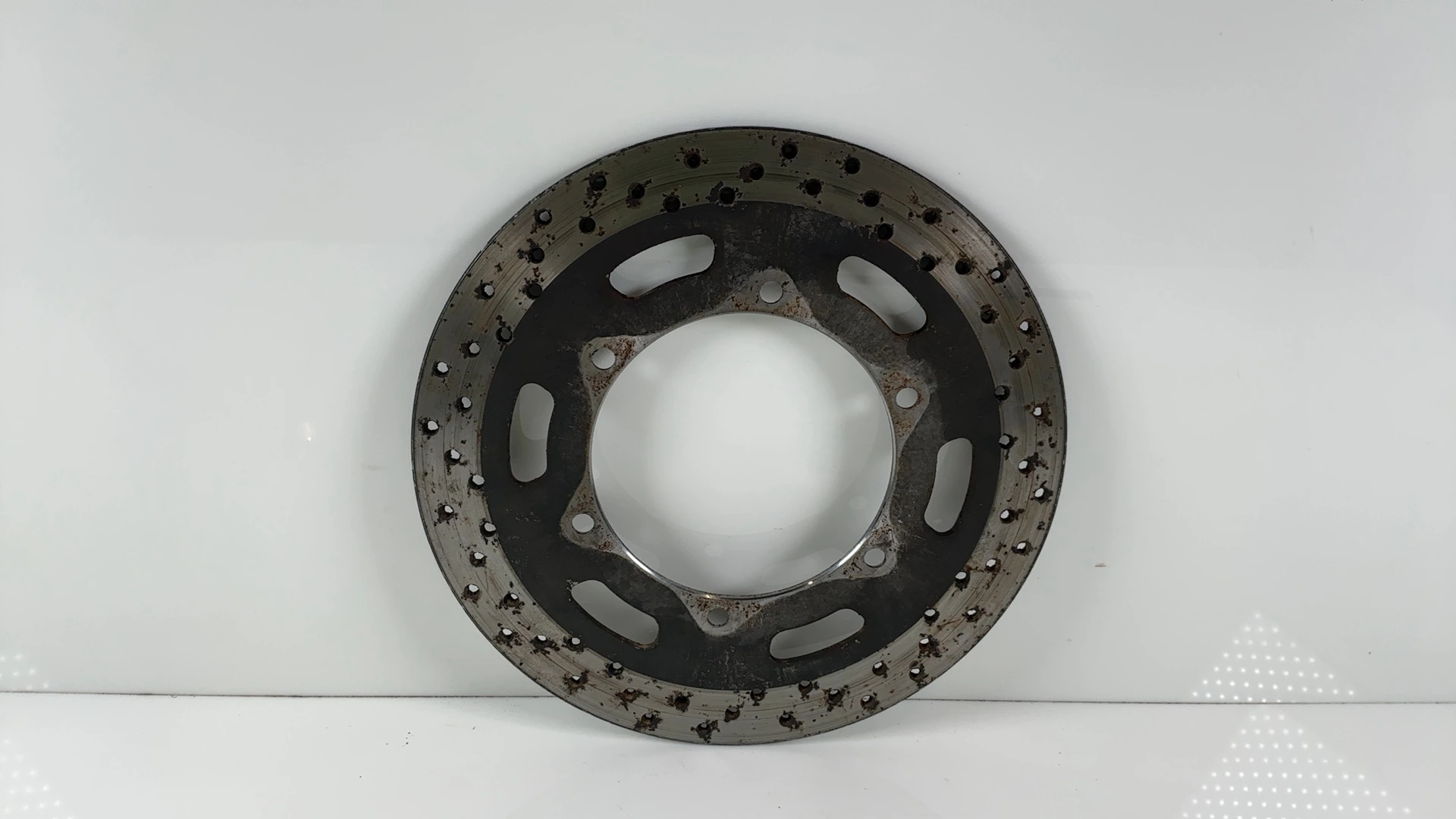 Triumph Scrambler 900 Front Disc Brake Plate 2006-2014 OEM T2023344 - Image 2
