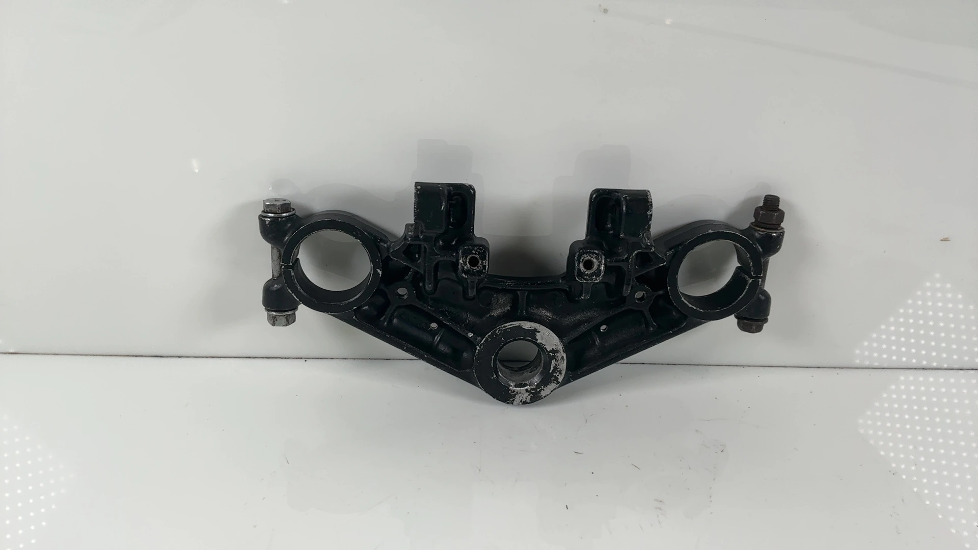 Kawasaki GPz550 ZX550 550cc Upper Fork Bridge Yoke 1983-1985 OEM 44039-1107 - Image 1