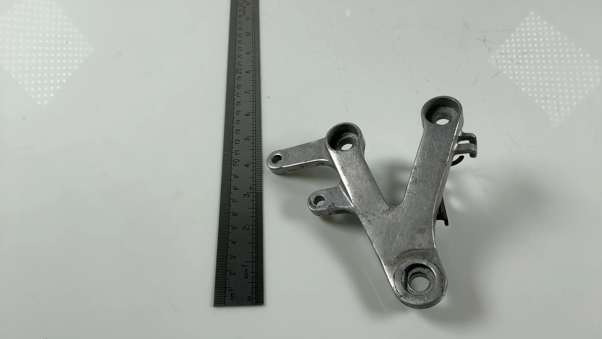 Honda CBR929RR SC44 929cc Front Right Footrest Bracket 2000-2001 50600-MCJ-000 - Image 4
