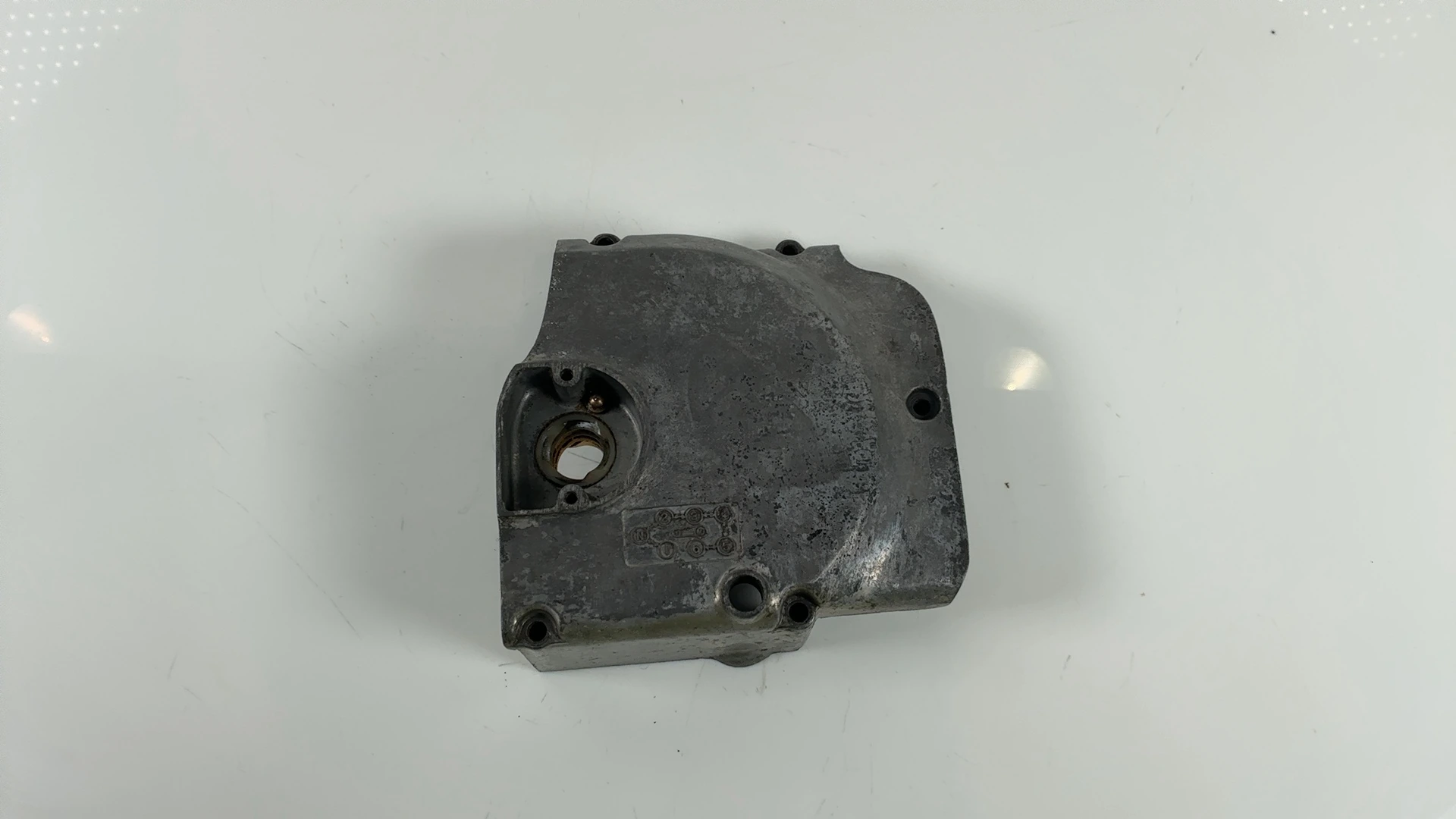 Suzuki GS425 GS425EN 425cc Front Engine Sprocket Chain Cover 1978-79 11361-44000 - Image 2