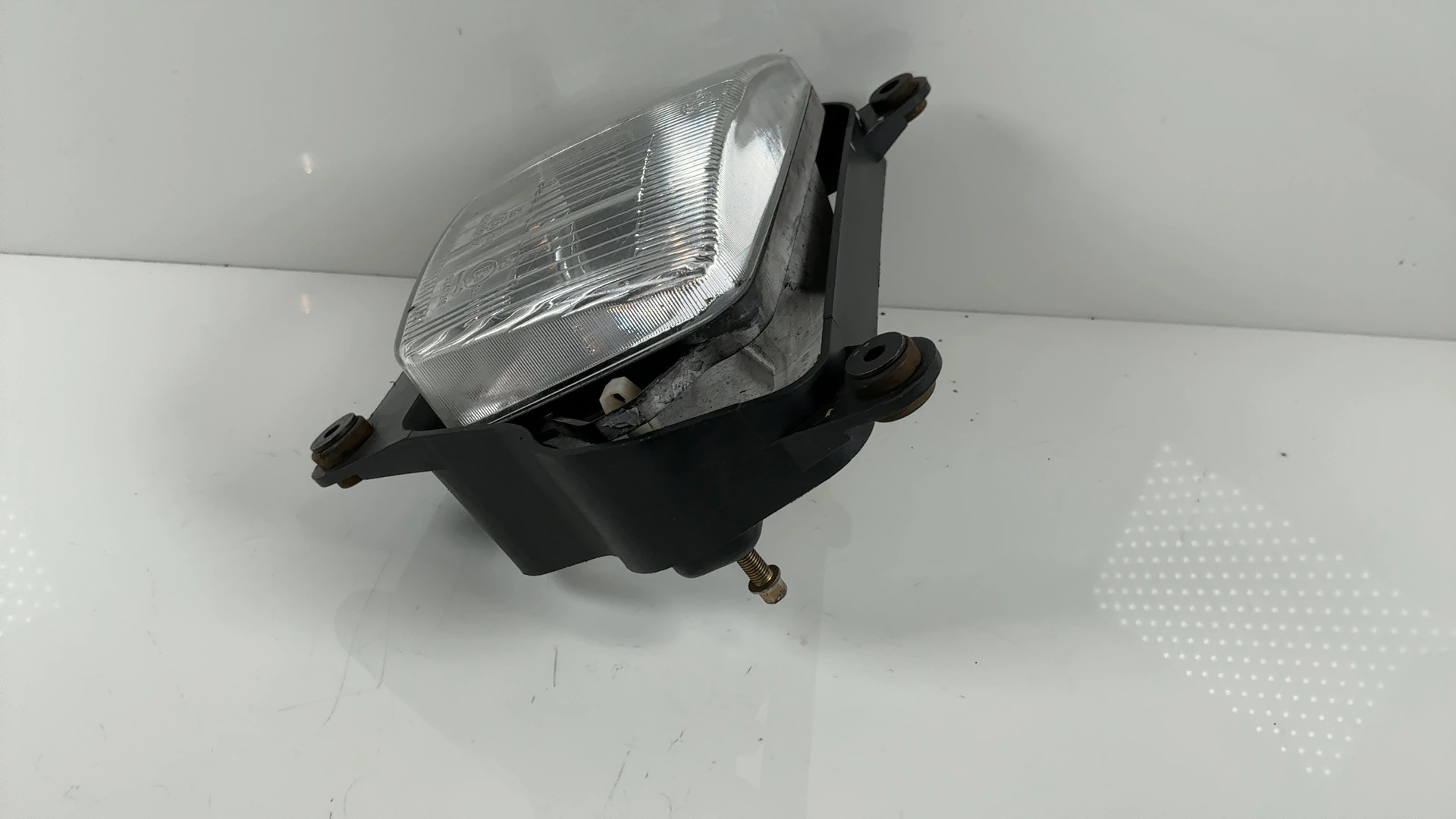 Triumph Trophy 900 1200 4 CC Front Headlight Assembly 1991-1995 OEM T2700480 - Image 10