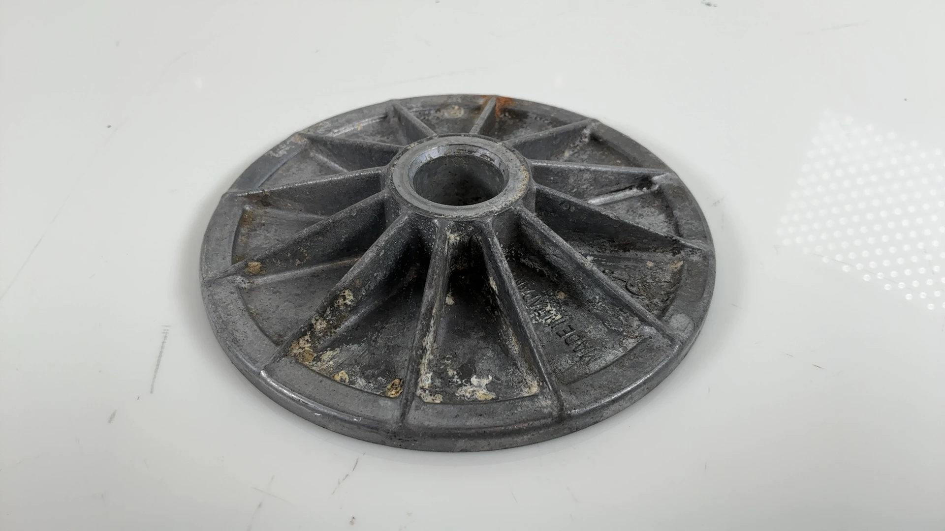 Kawasaki Z1000ST KZT00E 1000cc Oil Filter Cover 1979-1980 OEM 14025-1112 - Image 4