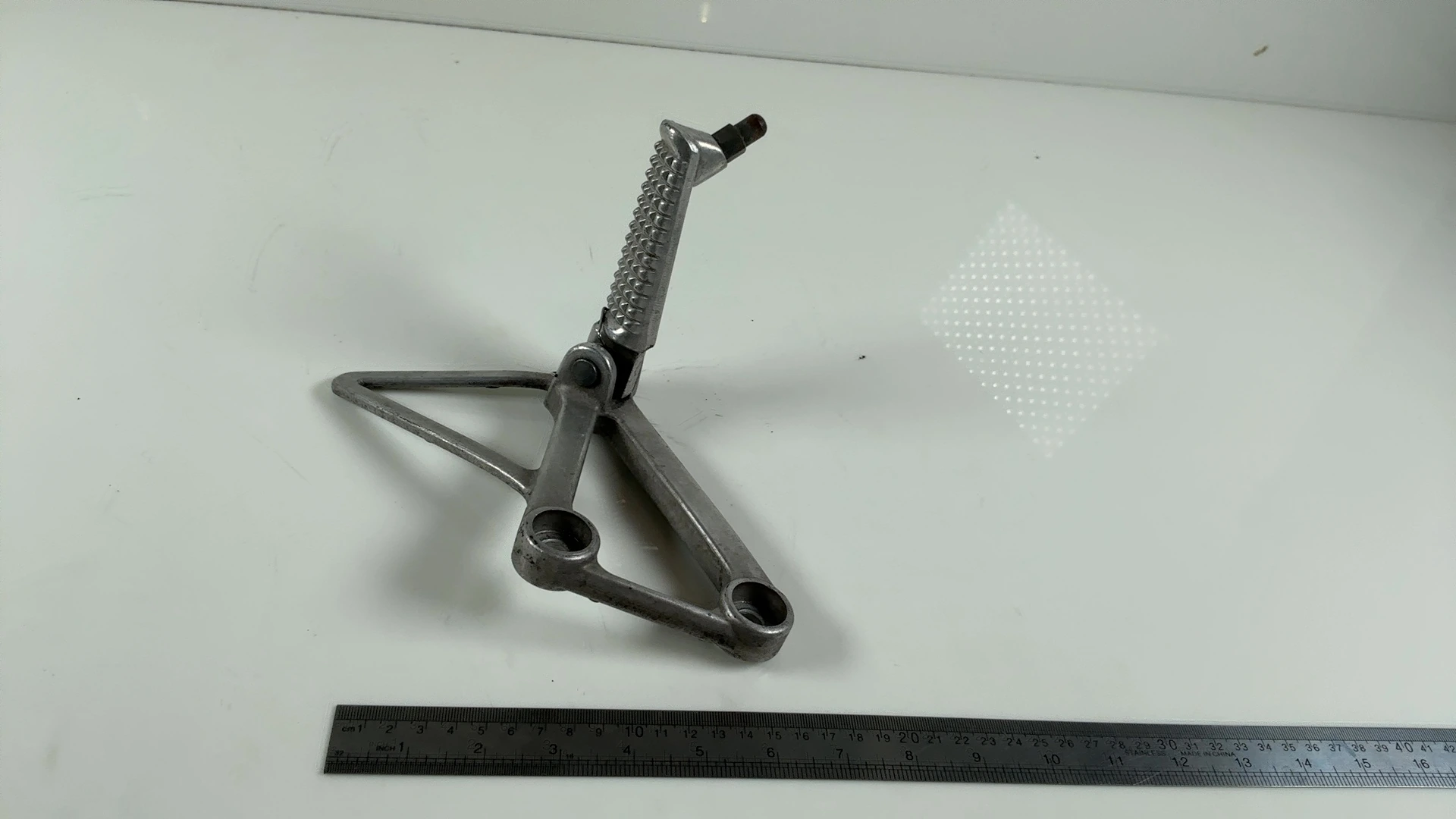 Honda VFR400R NC24 400cc Left Front Footrest Bracket 1987 1988 OEM 50700-ML0-720 - Image 5