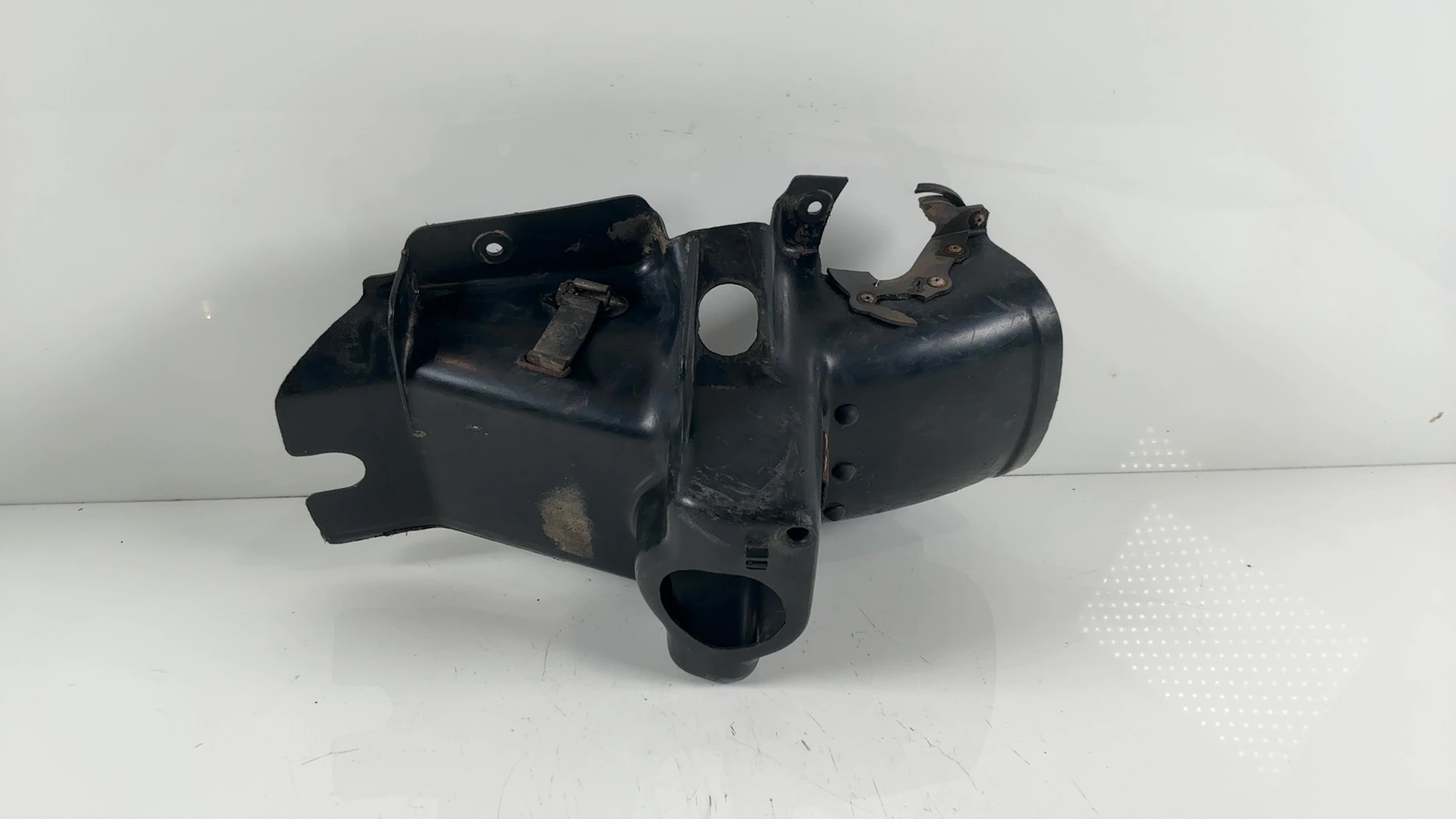 Yamaha DT250 Enduro Rear Inner Fender Mud Guard 1977-1979 OEM 1M1-21620-00-00 - Image 2
