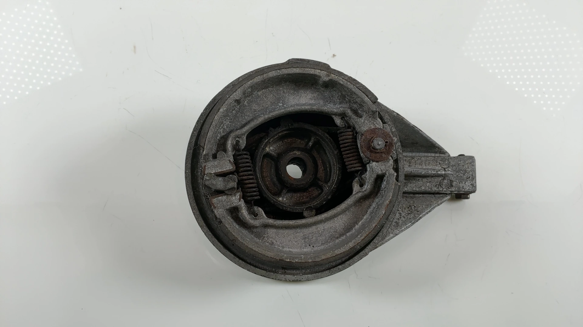 Daelim VC Advance VC125F 125cc Rear Brake Hub Plate 1994 1996 OEM 43100-KEZ-9000 - Image 3