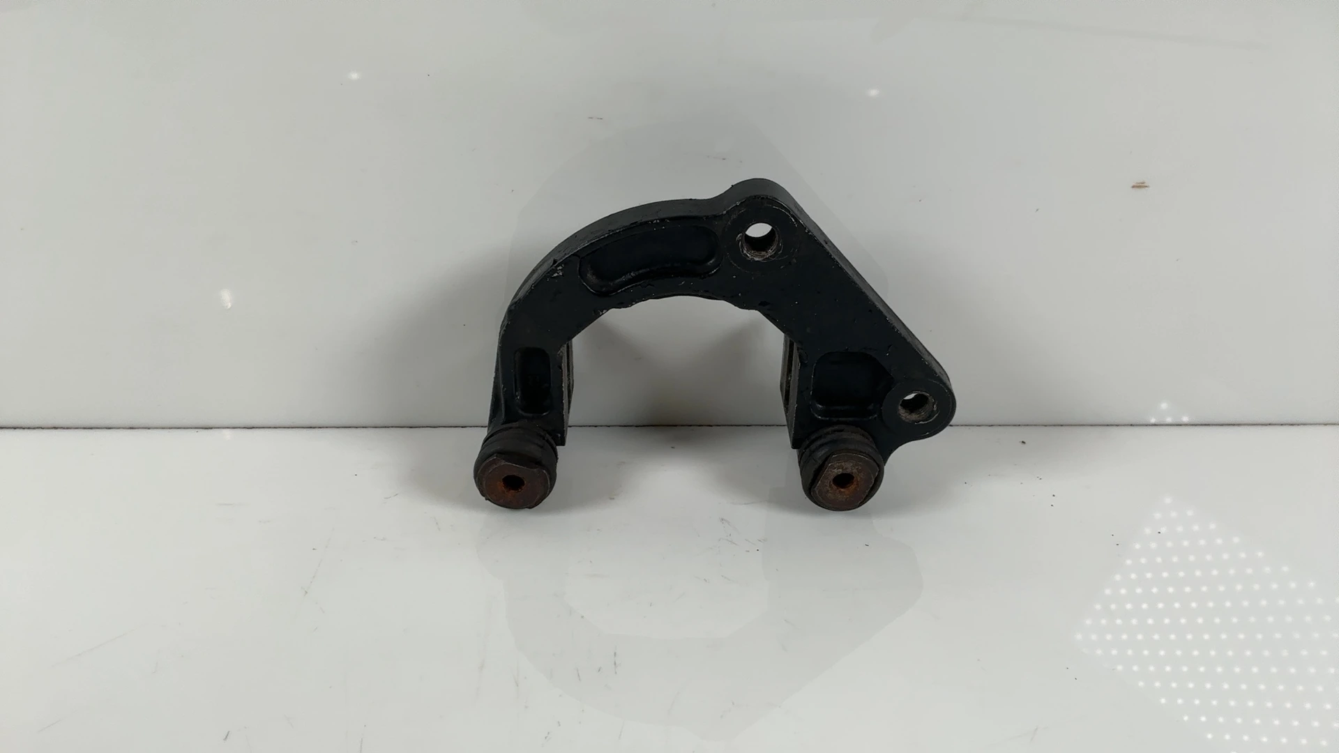Suzuki GSX750ES GR72A 750cc Front Brake Caliper Bracket 1983-86 OEM 59301-45841