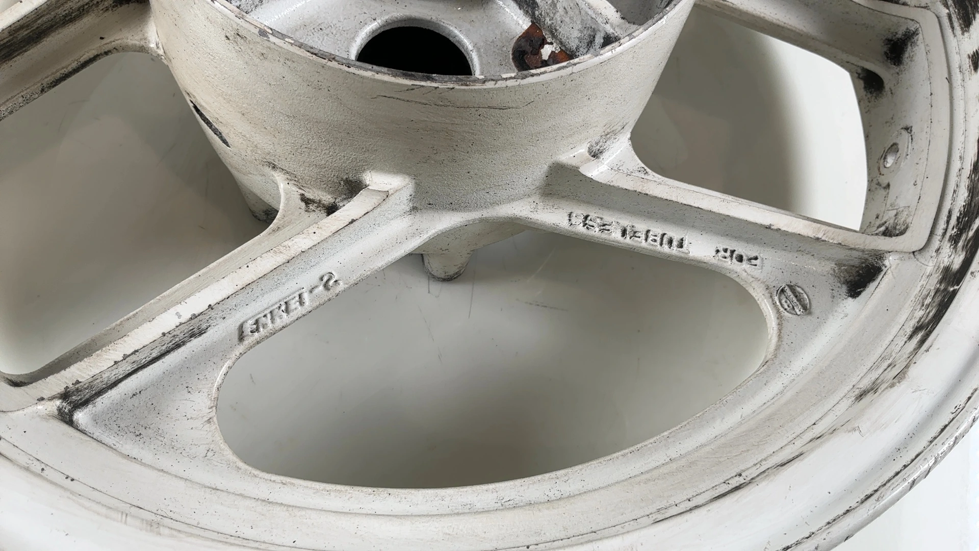Kawasaki Ninja ZX600C 600cc Rear Wheel Rim 1988-1997 OEM 41073-1576-5G - Image 7