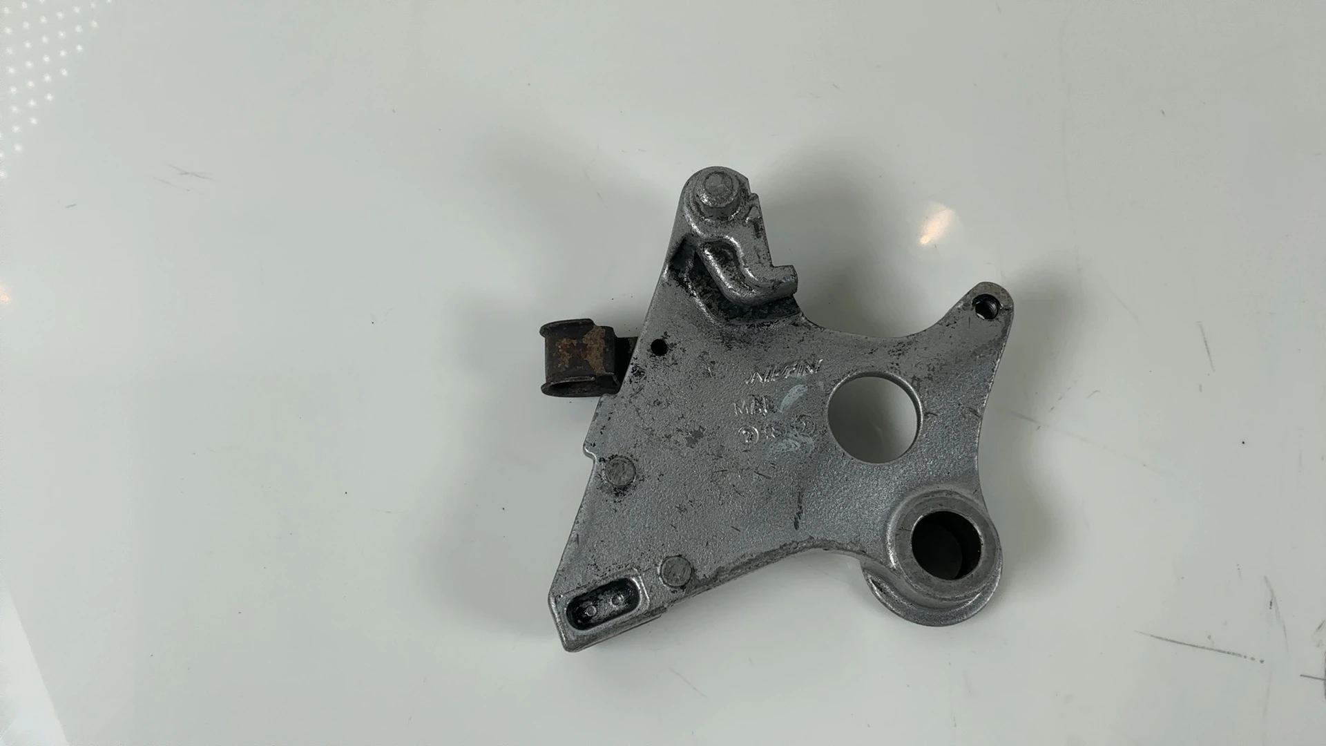 Honda Hornet CB600F 600 CC Rear Brake Caliper Bracket 2000-05 OEM 43110-MBZ-611 - Image 1