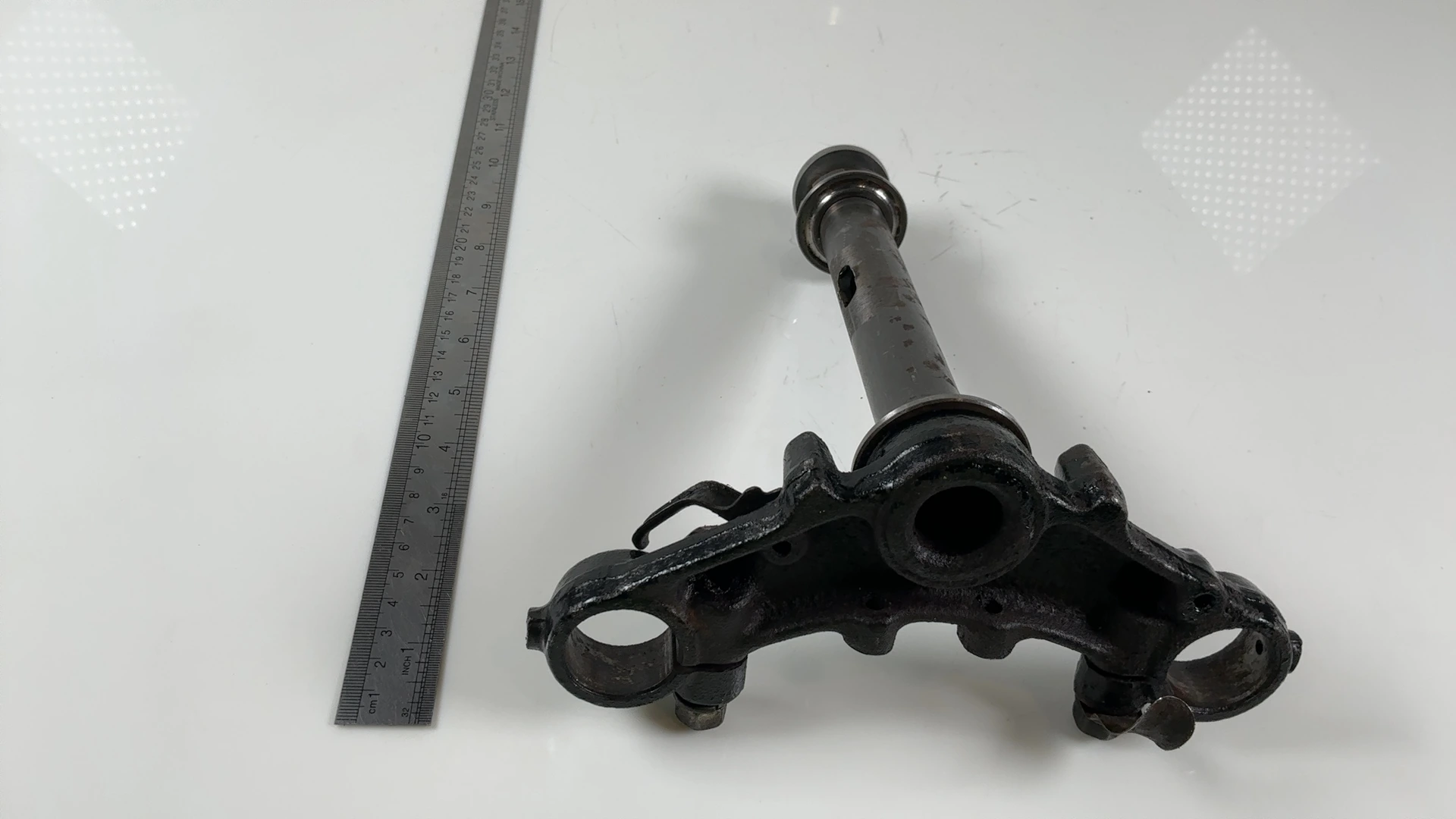 Yamaha SR125 125cc Lower Triple Tree Steering Stem 1996-2001 OEM 3MW-23340-00-00 - Image 4