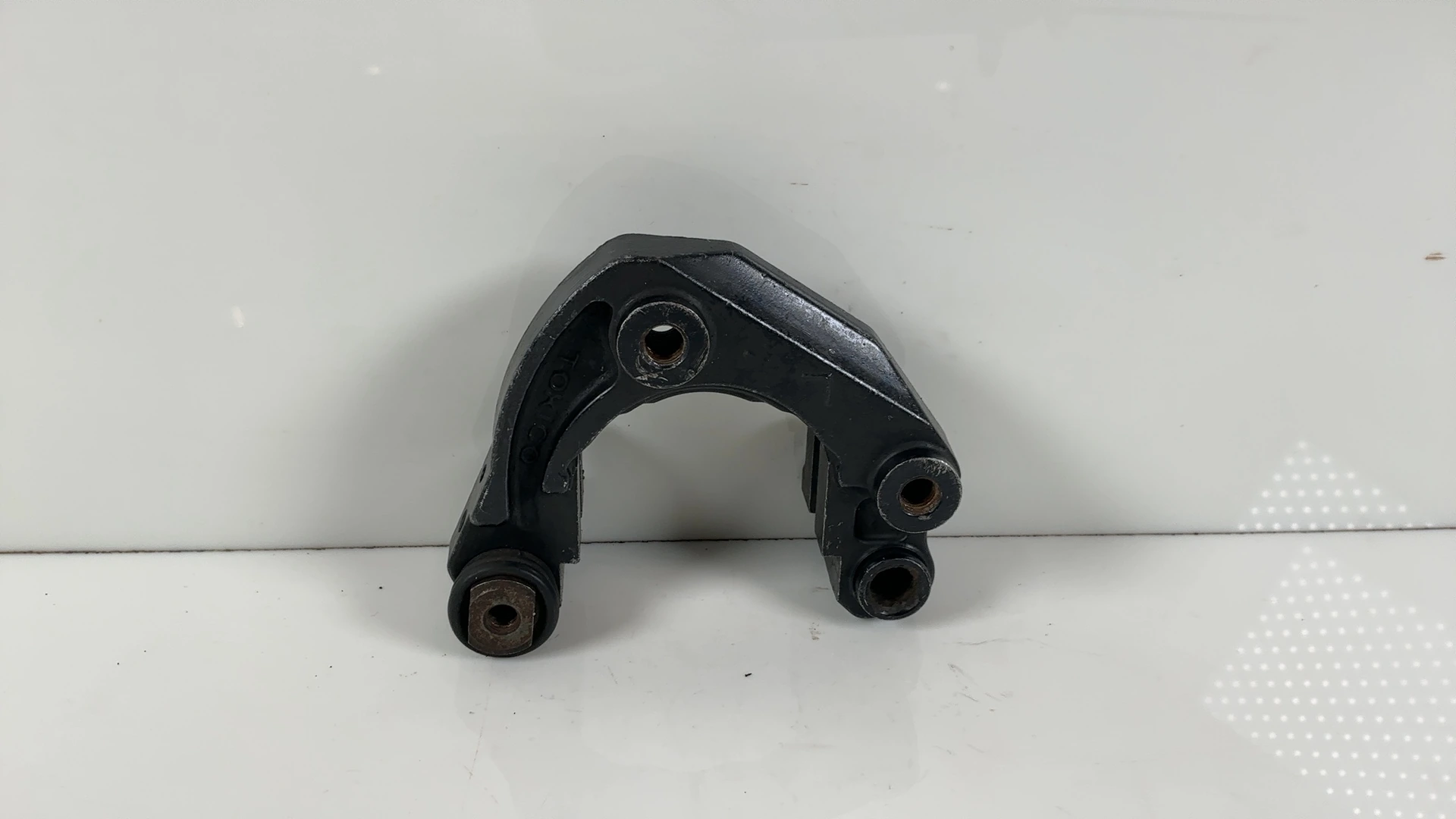 Kawasaki KZ550 LTD KZ550C 550cc Left Brake Caliper Bracket 1981-1983 43041-1113 - Image 1
