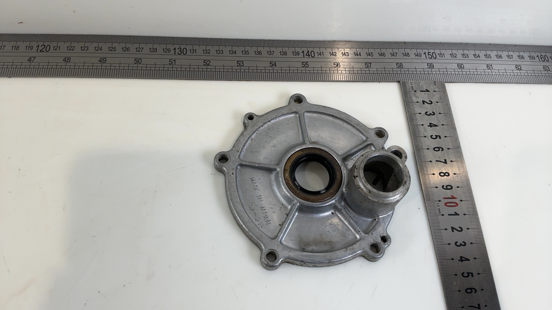 Kawasaki KE100 KE 100 100cc Engine Rotary Disc Valve Cover 1976-01 OEM 14019-056 - Image 4