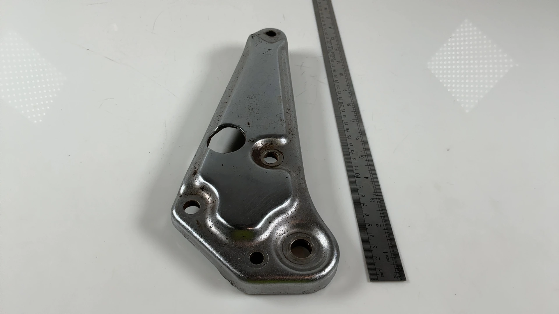 Suzuki GSX400L GSX400 400cc Right Front Footrest Peg Bracket 1979-82 43810-44102 - Image 3