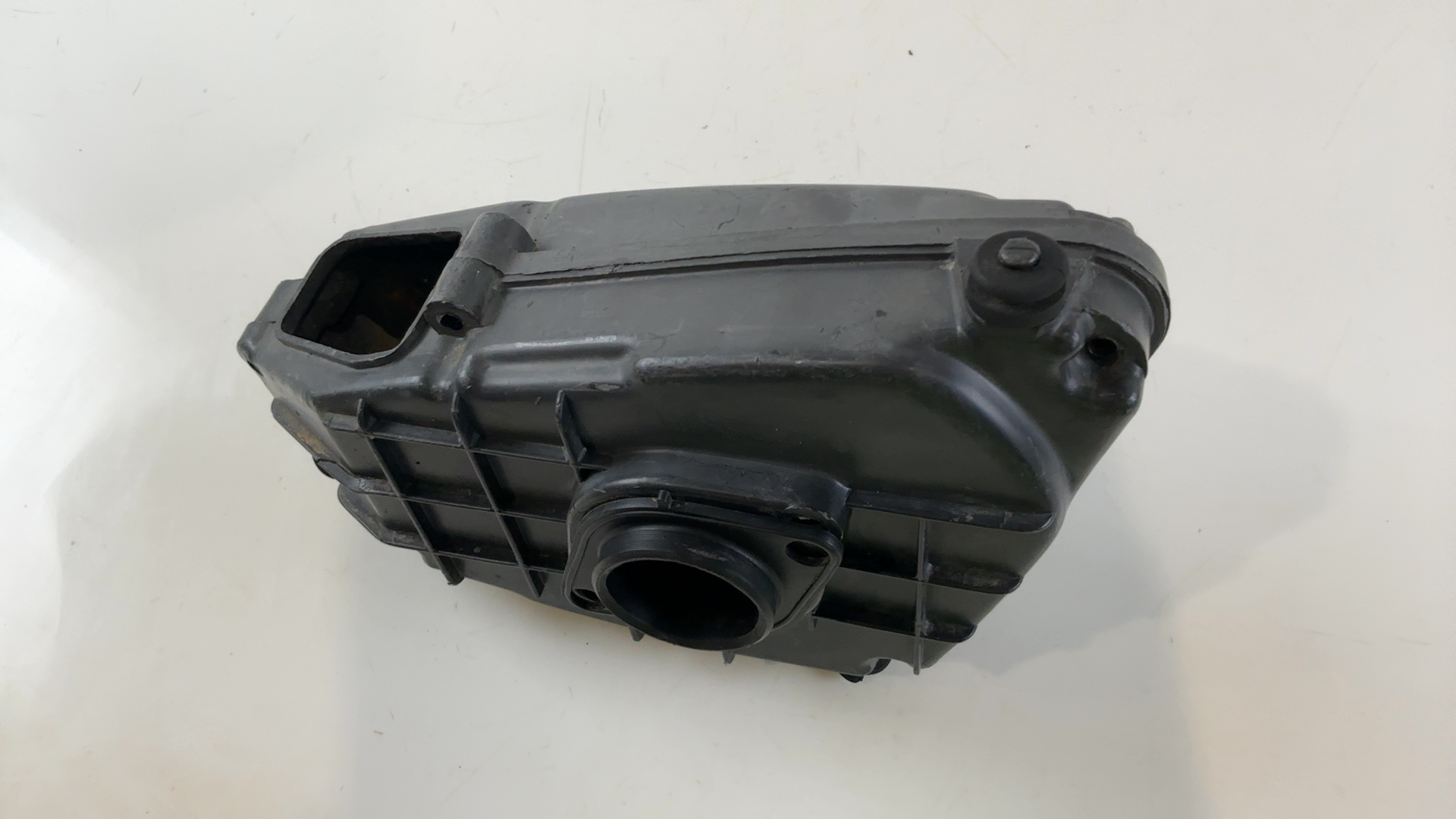 Yamaha Virago XV750 750cc Air Filter Box 1981-1983 OEM 4X7-14401-00-00 - Image 6