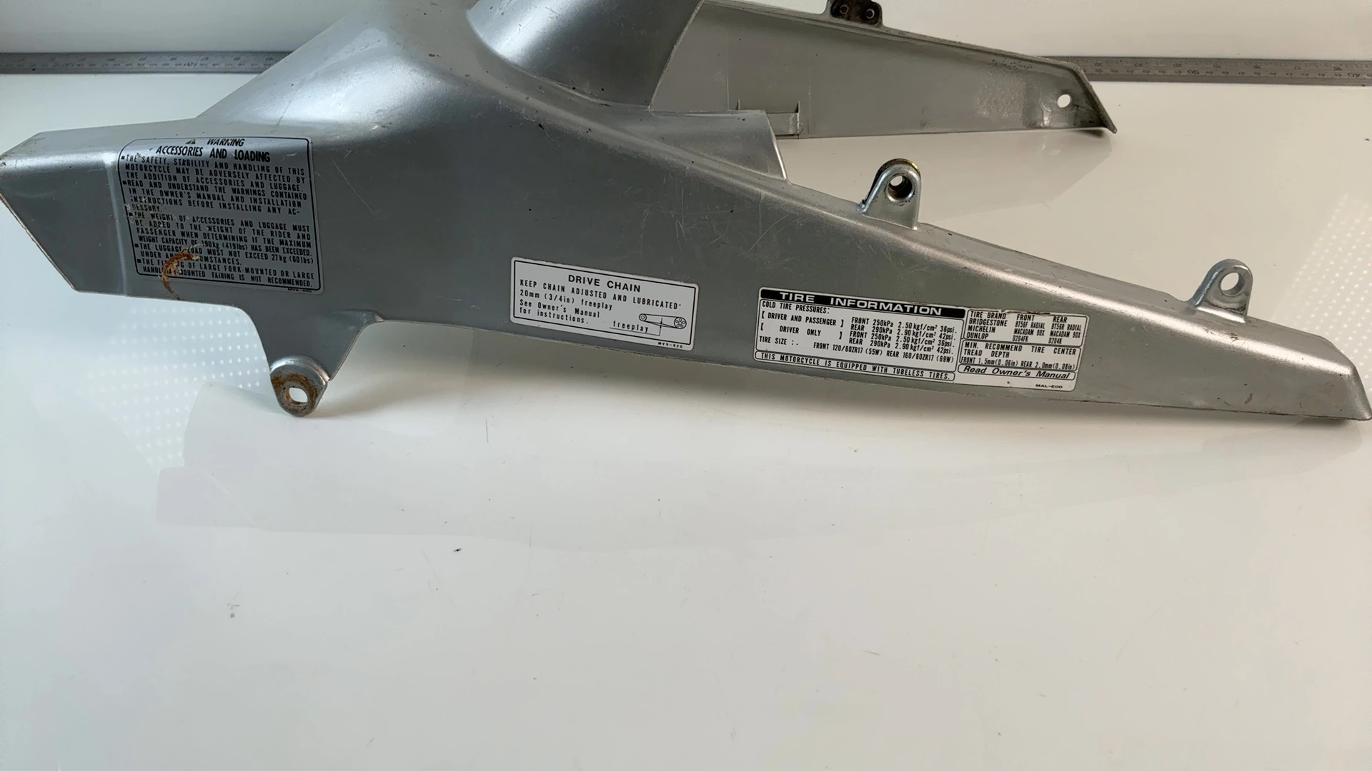 Honda CBR600F2 PC25 600cc Rear Mudguard Fender Hugger 1991-94 OEM 80201-MV9-0000 - Image 4