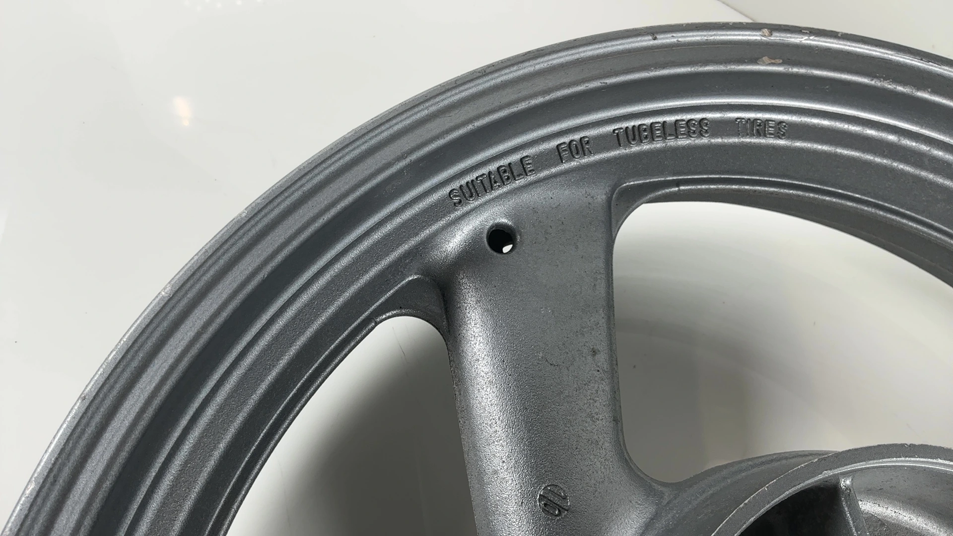 Yamaha XJ600 Diversion 4BR 600 Rear Wheel Rim 1992-1997 OEM 3HE-25338-00-WN R-61 - Image 7