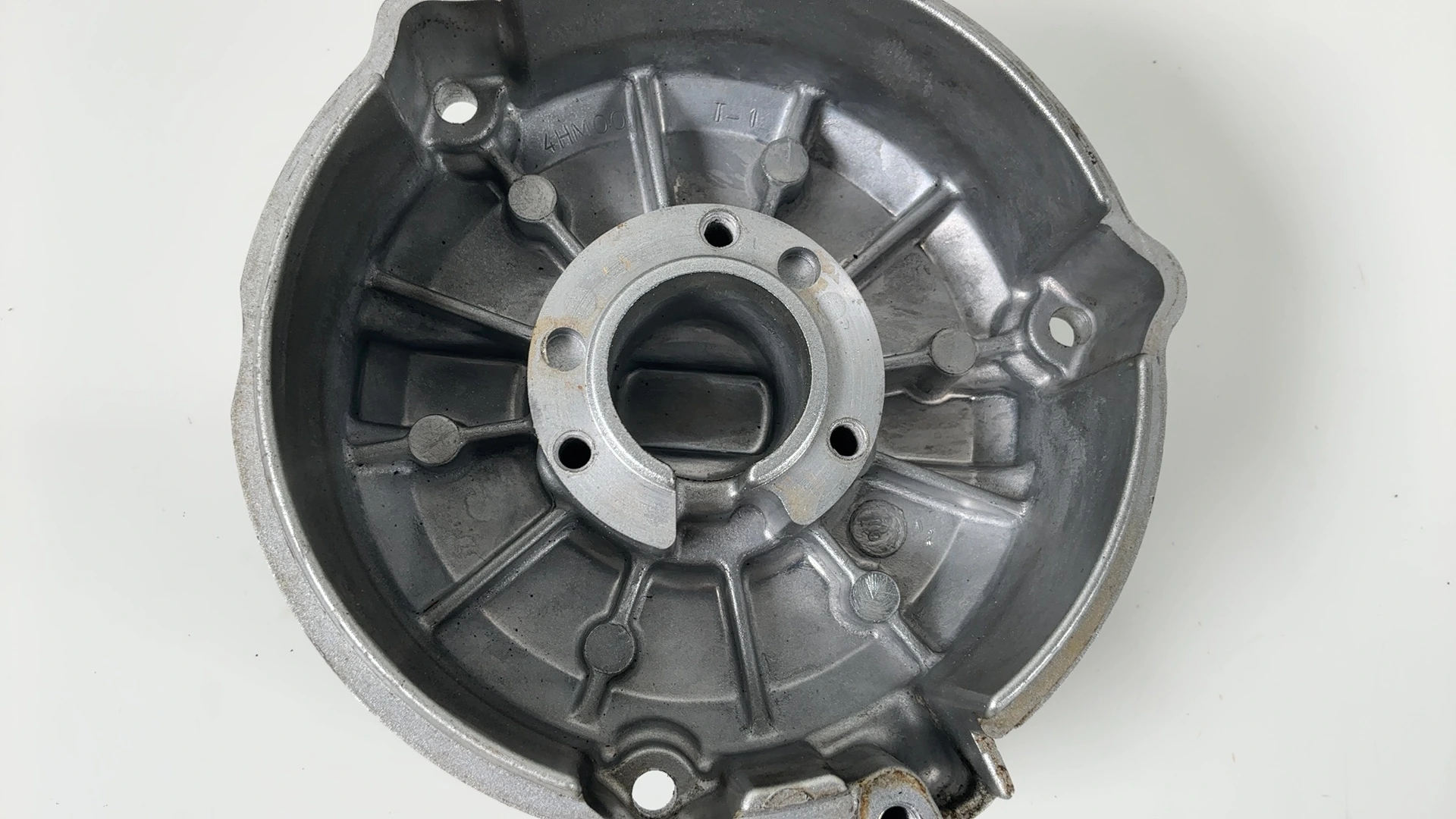 Yamaha Diversion XJ600 600cc Alternator Cover 1998-2004 OEM 4BR-15415-00-00 - Image 6