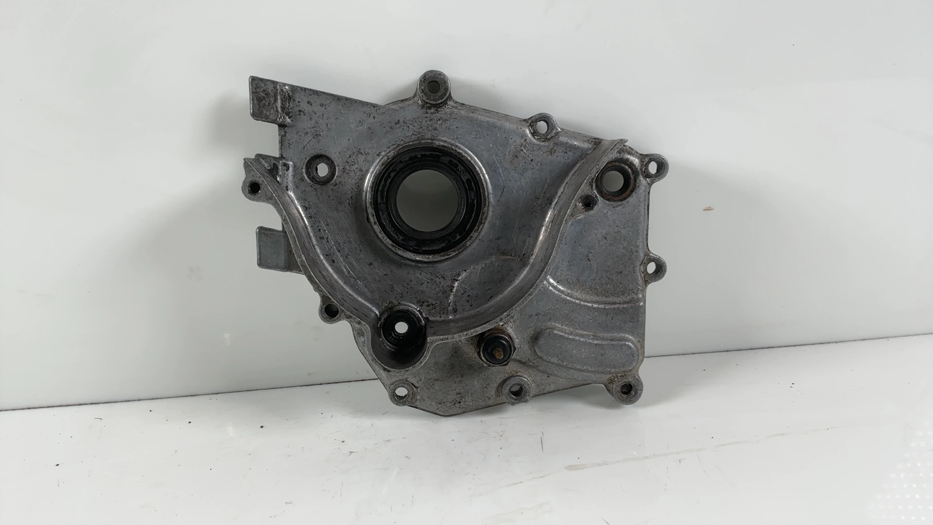 Kawasaki KZ1000 J 1000cc Inner Sprocket Transmission Cover 1981-2005 14026-1033 - Image 1