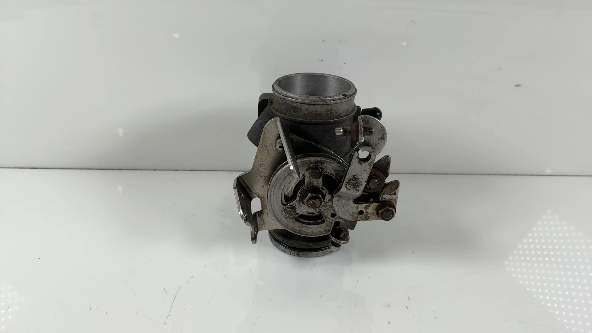 BMW R1100GS R1100RT 1100 Left Fuel Throttle Body Assembly 1993-2001 13541340613 - Image 1