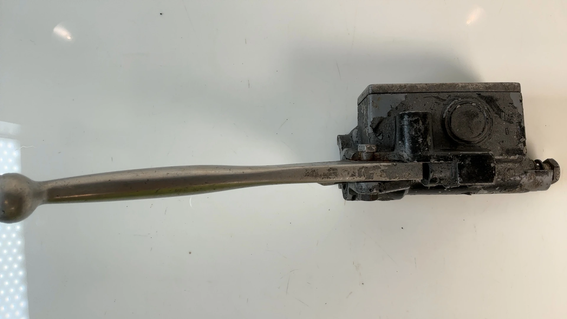 Kawasaki KZ400 LTD 400 CC Front Brake Master Cylinder 1978 1979 OEM 43015-032 - Image 1