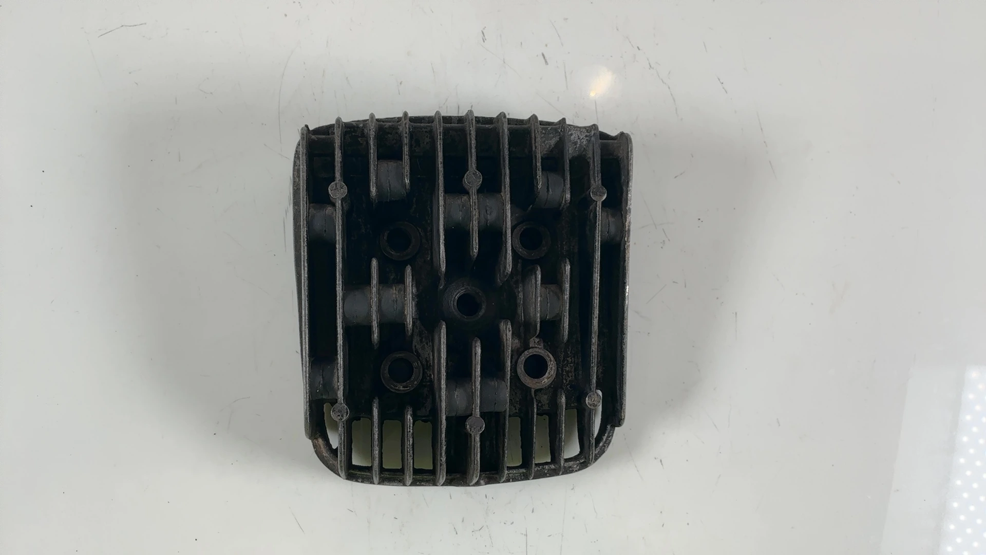 Kawasaki KE125 KE125-A 125cc Cylinder Head 1976-1986 OEM 11001-1033 Japan