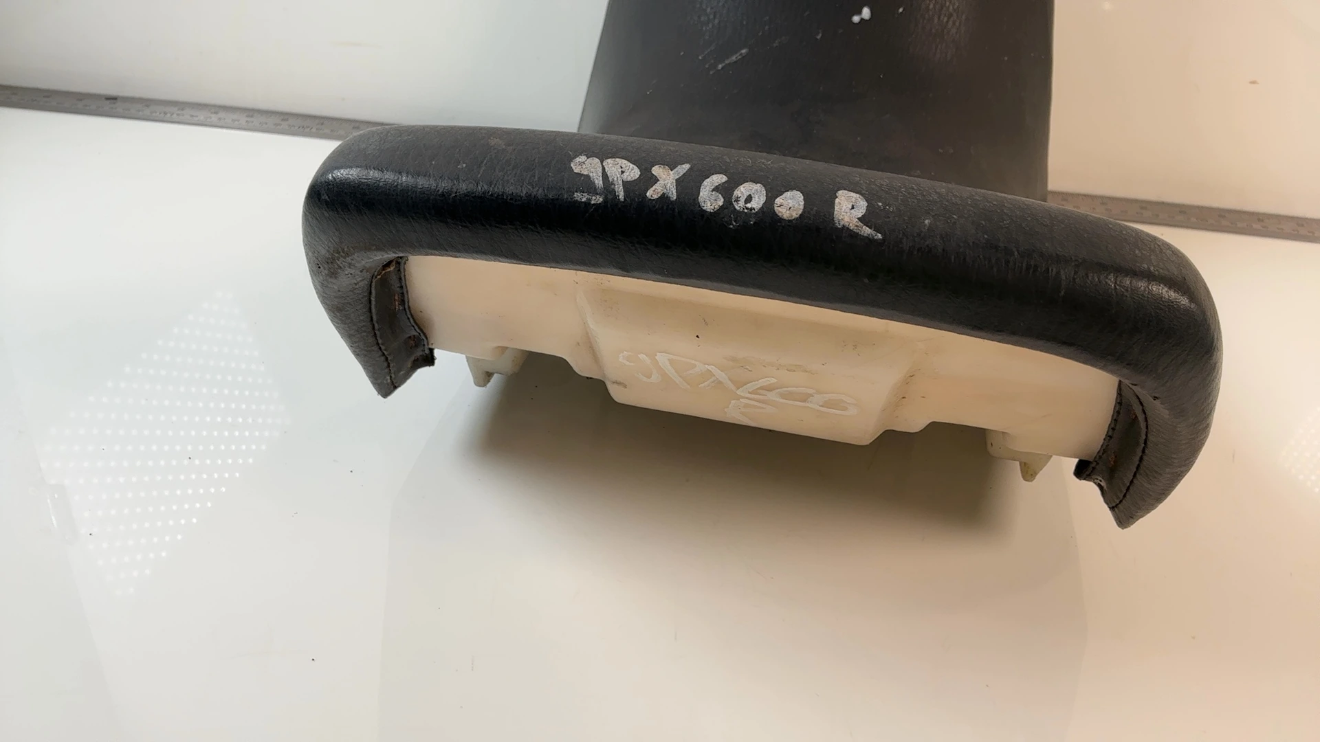Kawasaki Ninja 600R ZX600C 600cc Front Rider Seat 1988-1997 OEM 53001-1503-ND - Image 6