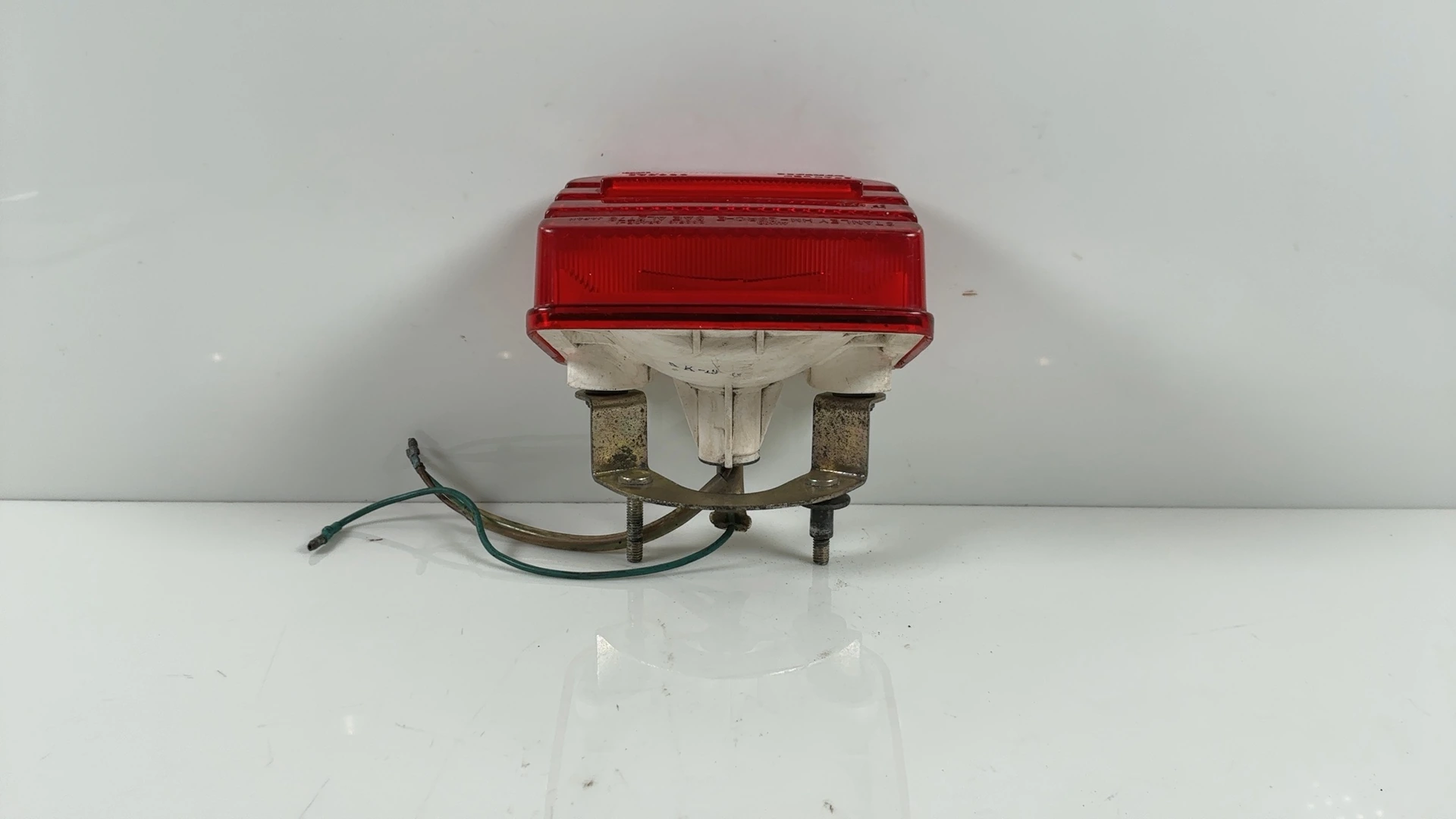 Honda CG125 125CC Rear Brake Tail Light 1984-1994 OEM 33701-168-013 - Image 3