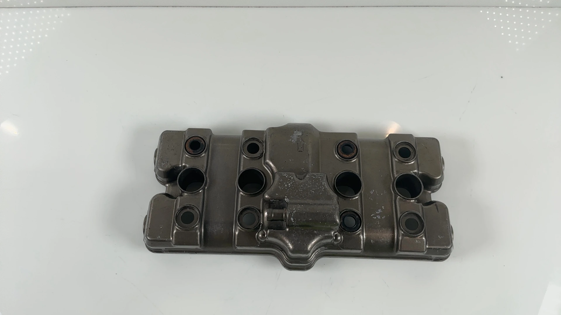 Honda CBR400RR NC23 400cc Valve Cover 1988-1989 OEM 12310-KY2-700 - Image 1
