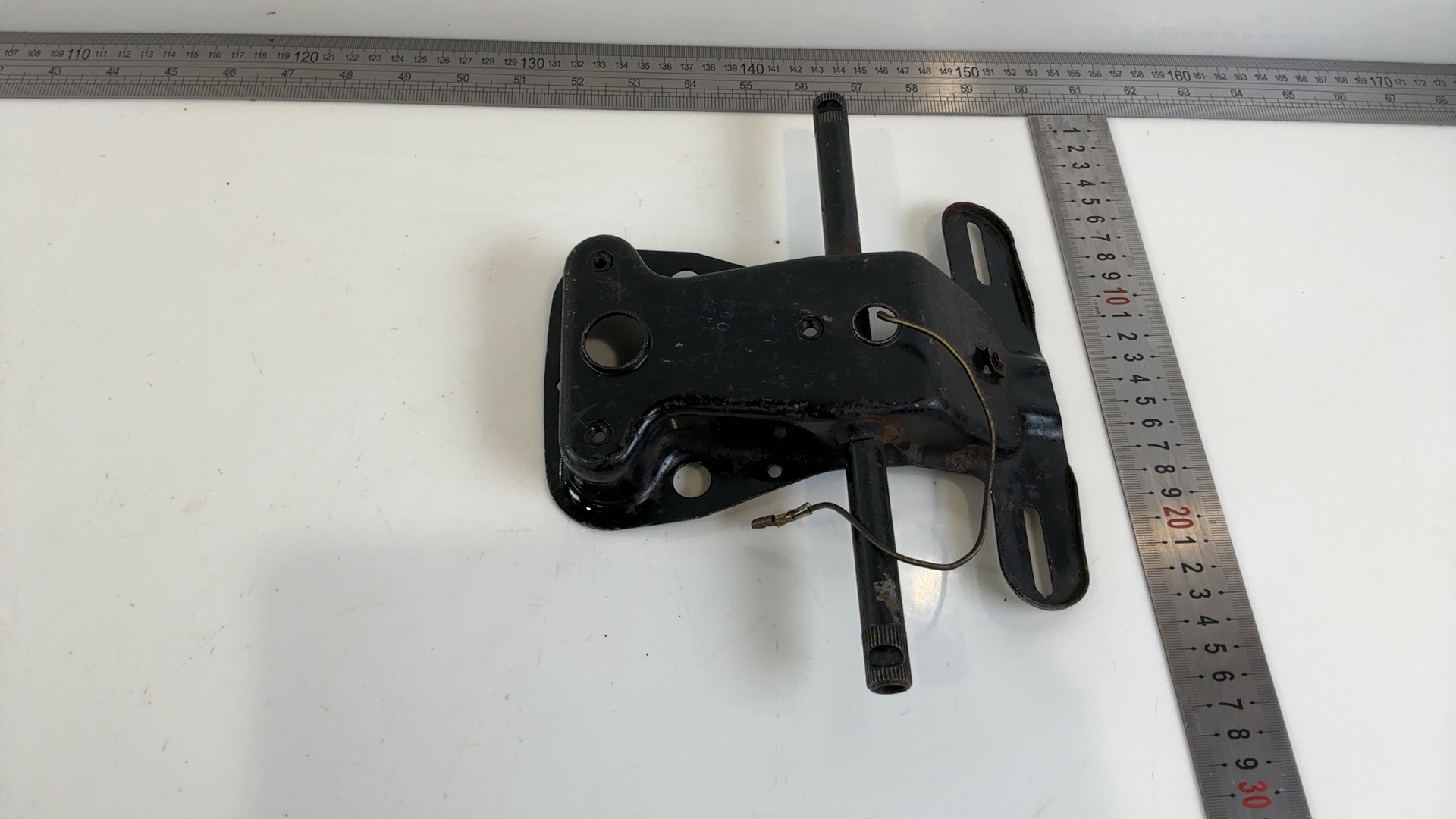 Kawasaki Z750E KZ750E 750cc Rear Taillight Mount Bracket 1980-82 OEM 11034-1753 - Image 3