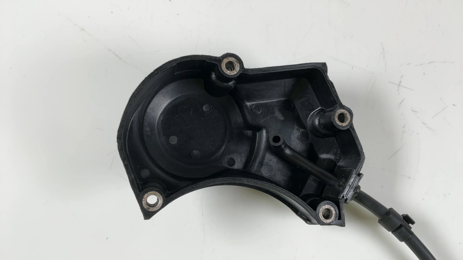 Yamaha RD125LC RD125 DT125LC 125 CC Oil Pump Cover 1982-1987 OEM 10V-15416-00-00 - Image 2