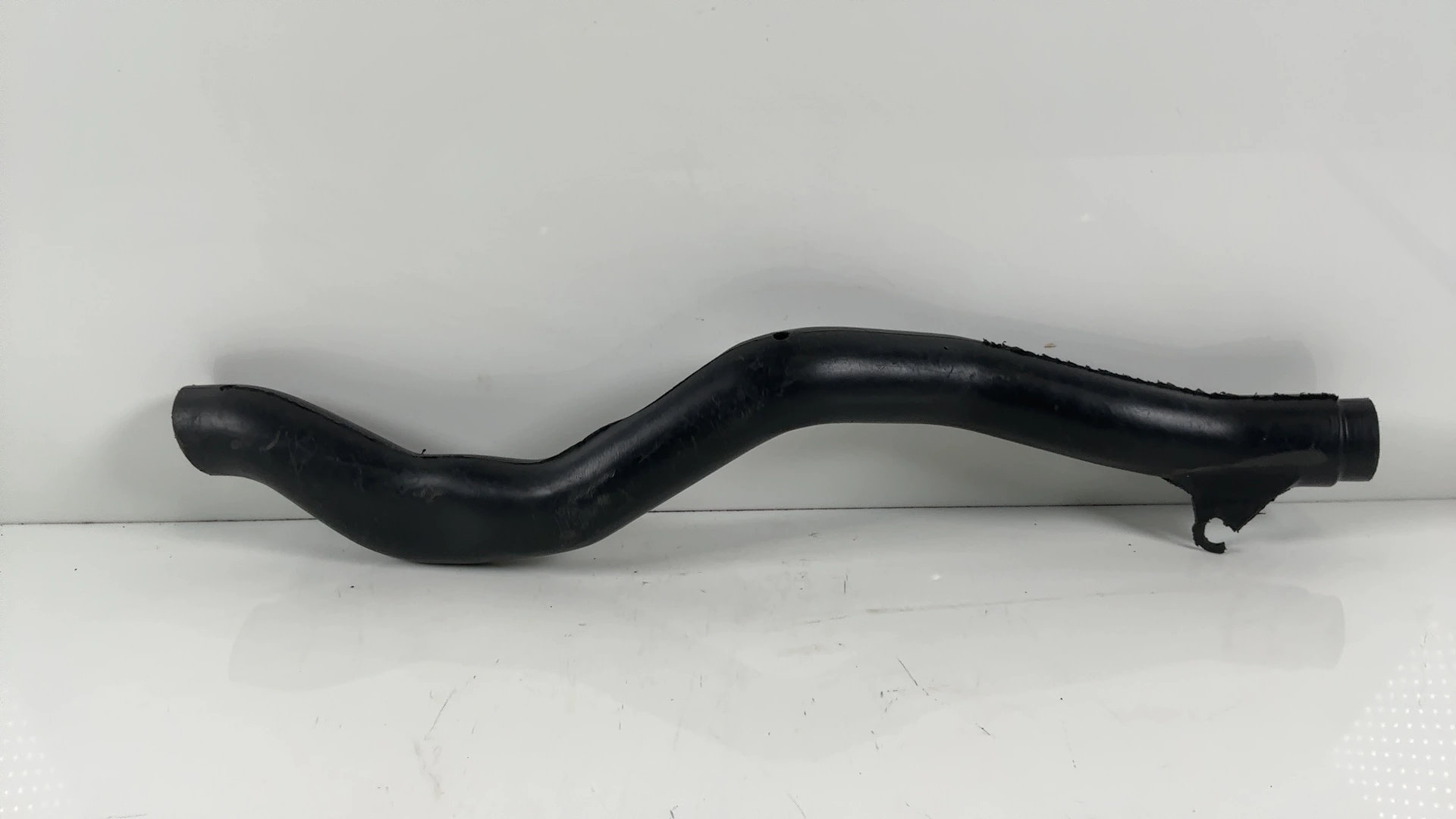 Suzuki GSX-R1100 GV73 1100cc Right Air Intake Duct Tube 1989-1992 OEM 94451-41C00