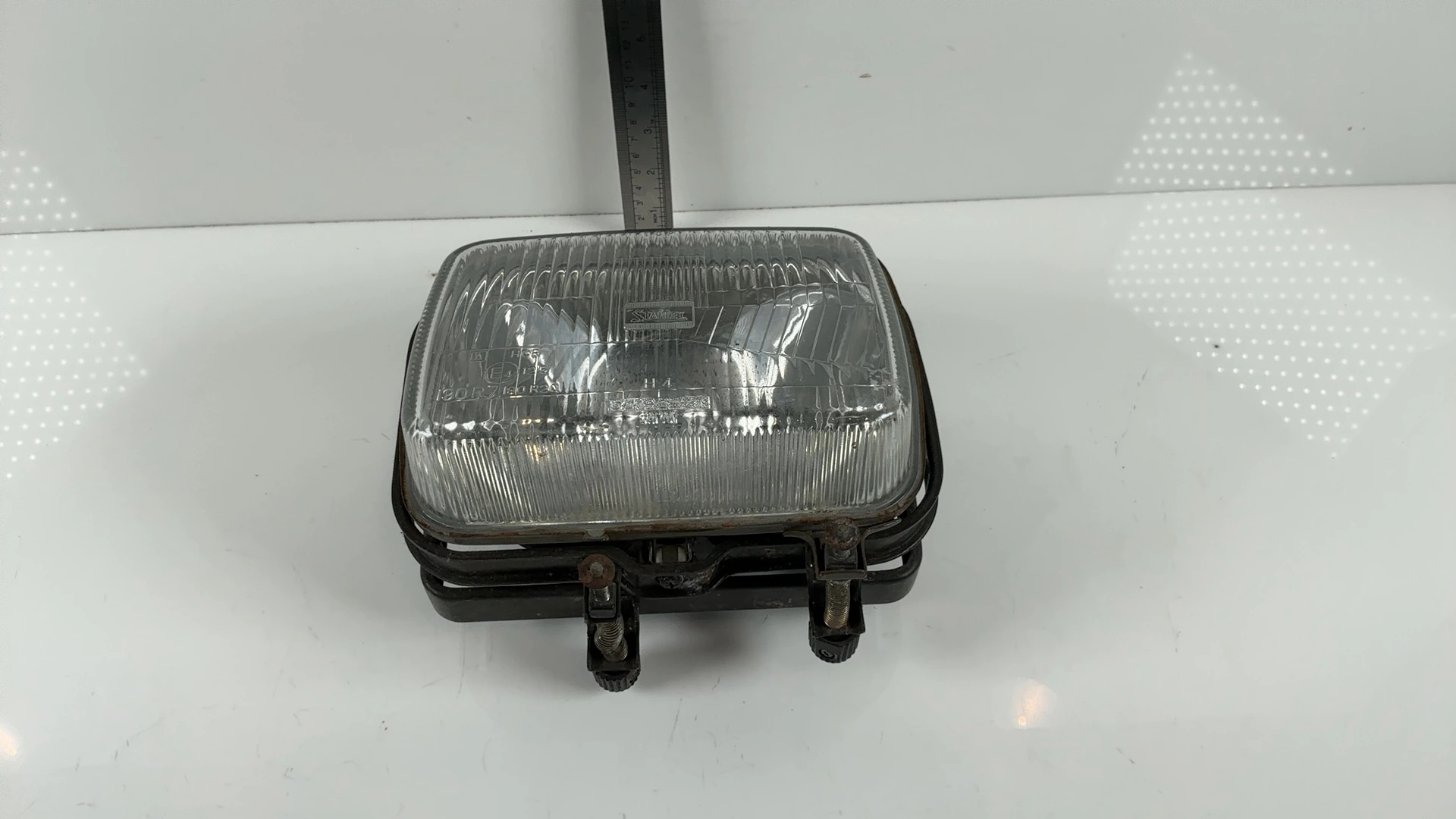 Suzuki GSX550ES GSX550 550CC Headlight Lamp 1984-1988 OEM 35100-49550 - Image 9