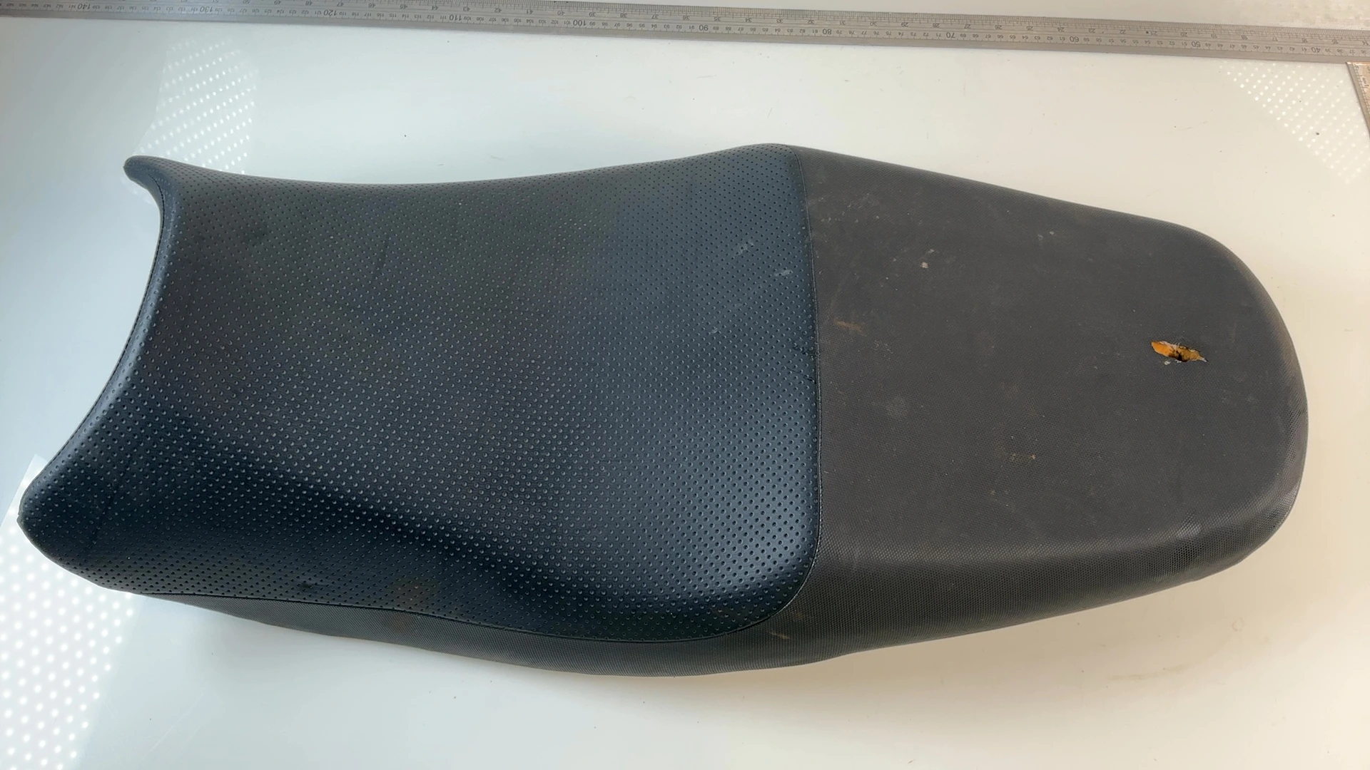 Suzuki Bandit GSF600 GSF600S 600cc Motorcycle Seat 2000-2004 OEM 45100-31F00