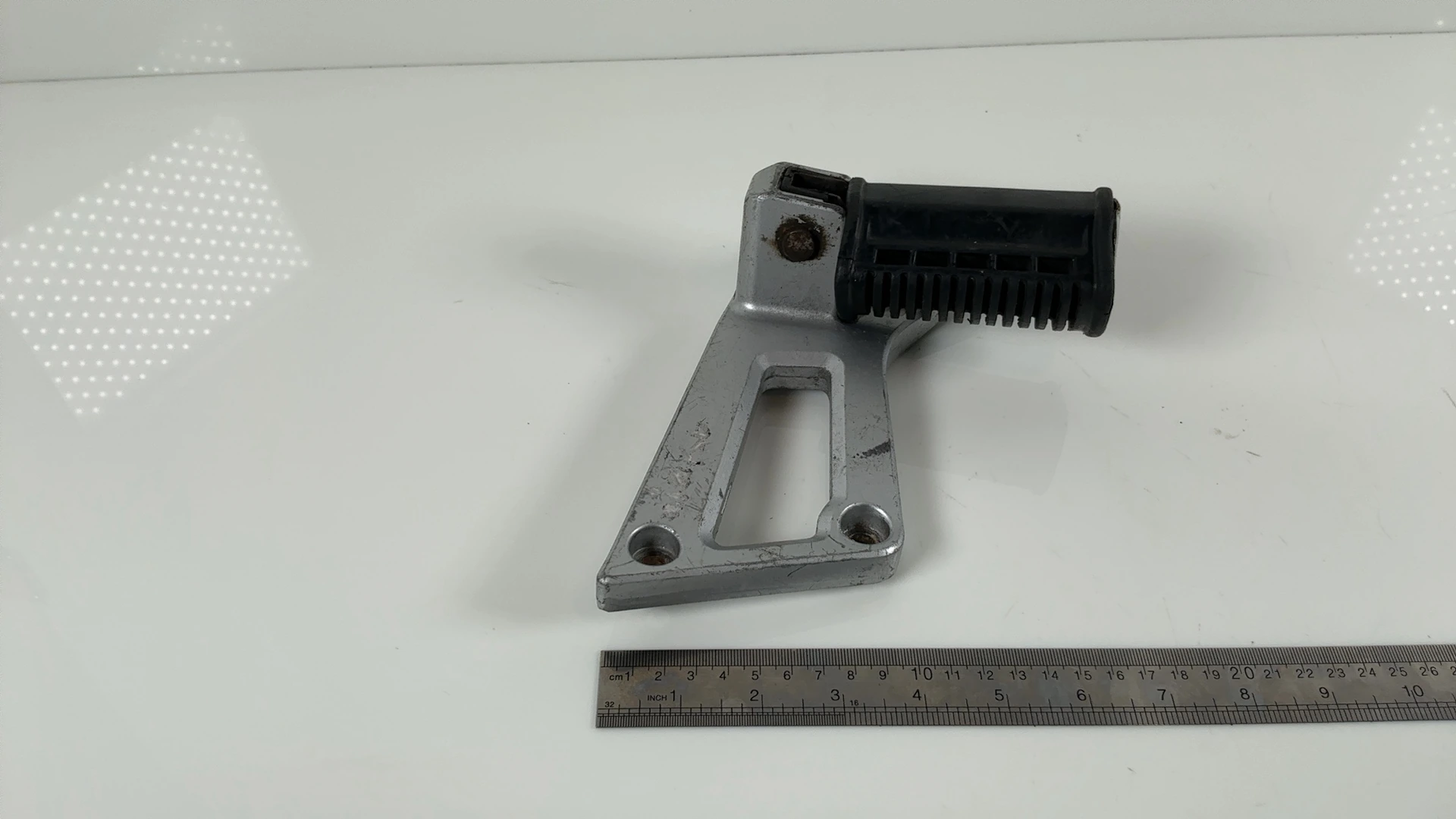 Suzuki GSX1100F Katana GSX1100 Rear Left Foot Peg Bracket 88-93 43820-48B11-13L