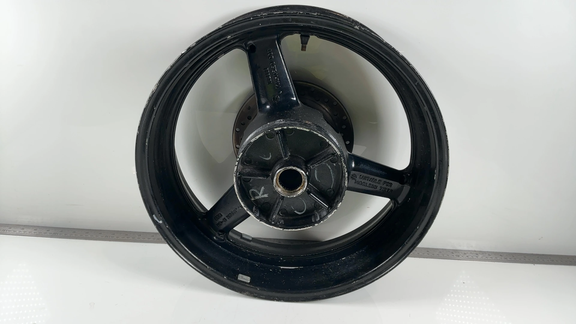 Yamaha YZF R6 YZFR6 600 Rear Wheel Rim 1999-2002 OEM 5EB-25338-00-33 ROH 5EB - Image 2