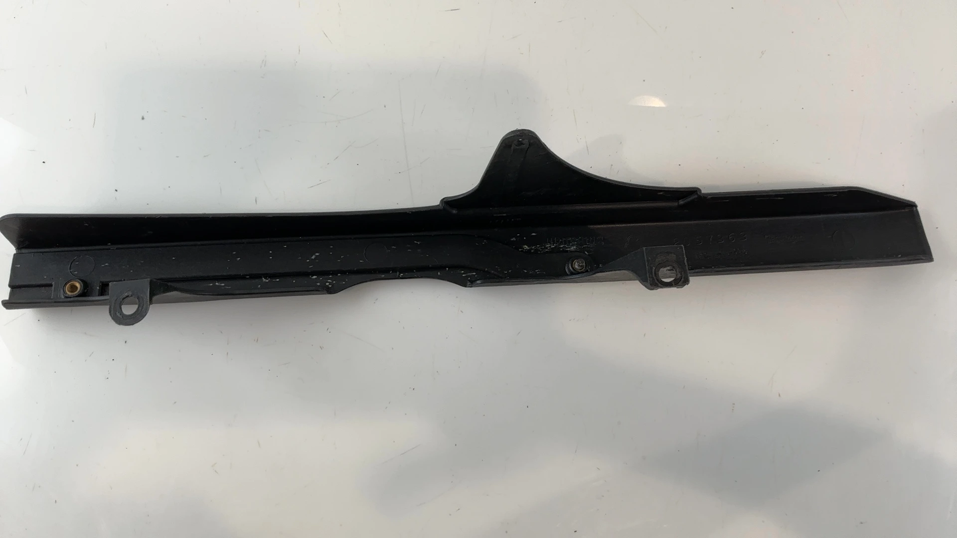 Triumph Daytona T595 955i 955 Rear Drive Chain Guard 1997-2001 OEM T2057363 - Image 2
