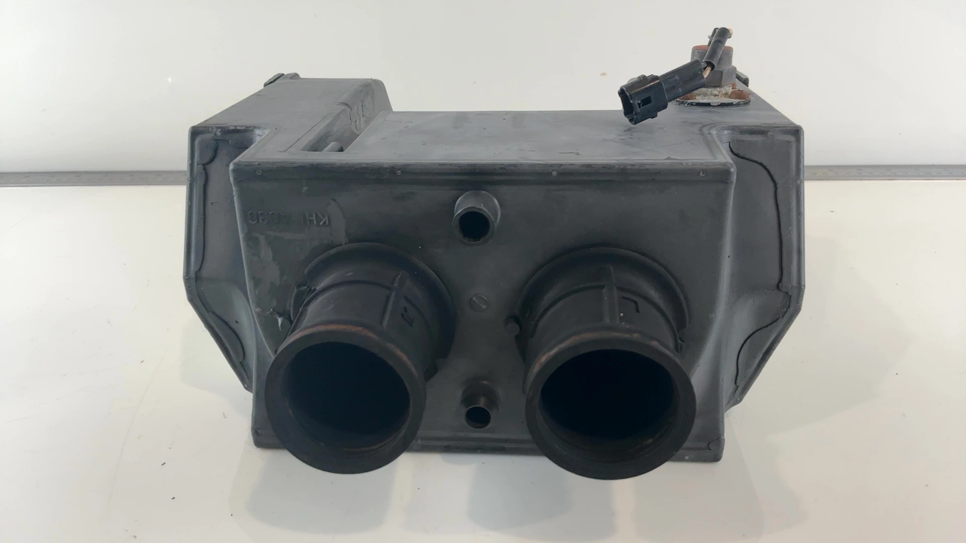 Kawasaki GPz305 EX305 305cc Air Filter Box 1983-1994 OEM 11010-1162 - Image 5