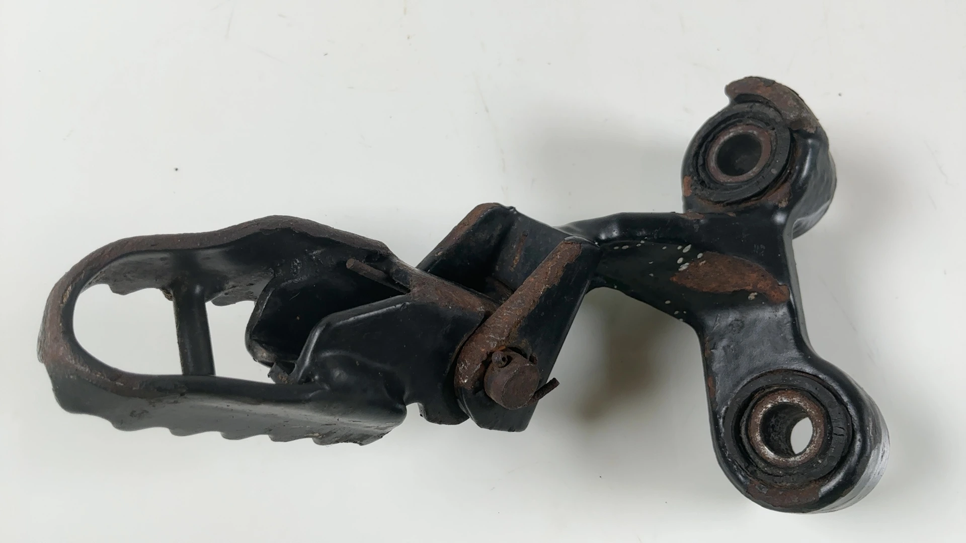 Suzuki DR350 DR350SE DR250 Front Footrest Bracket 1990-1999 OEM 43510-15D00-019 - Image 6