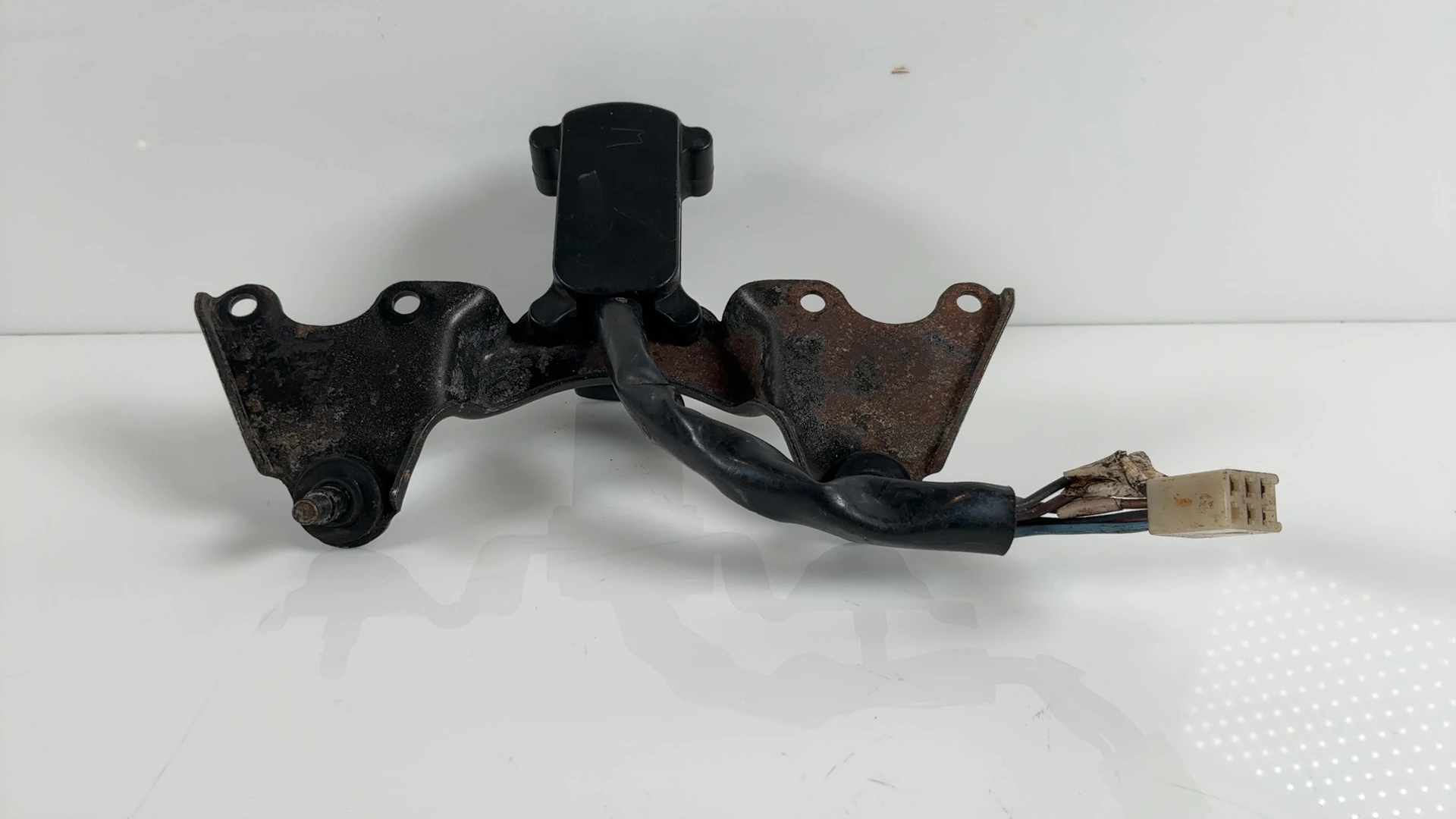 Yamaha XS650 XS400 Special 650cc Indicator Light Bracket 1978-83 2M0-83519-00-00 - Image 4