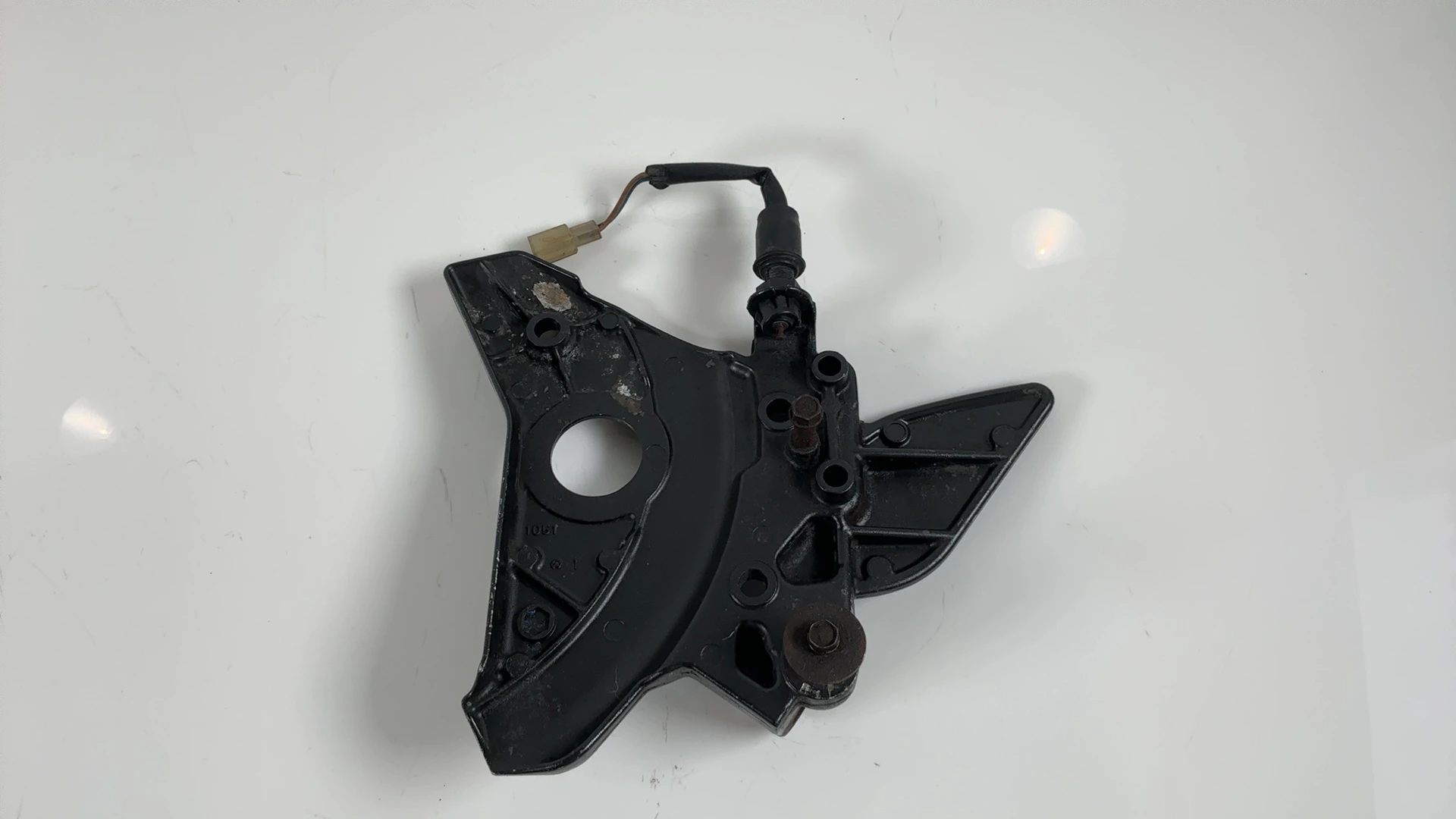 Kawasaki ZR-7 ZR750 750cc Front Right Footrest Bracket 1999-2005 35063-1051-EZ - Image 5
