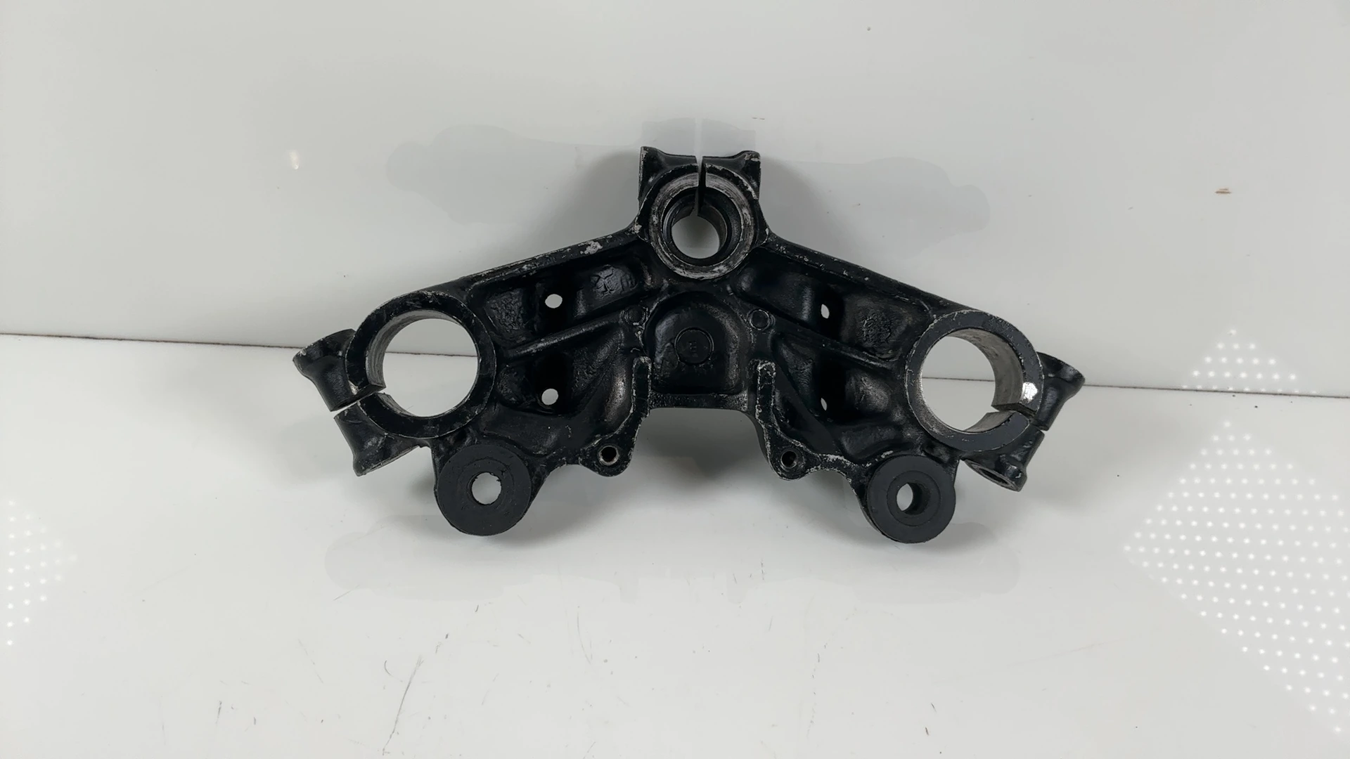 Suzuki GSX400E GK53C 400cc Upper Fork Bridge Yoke 1981-1985 OEM 51311-44100-291 - Image 1