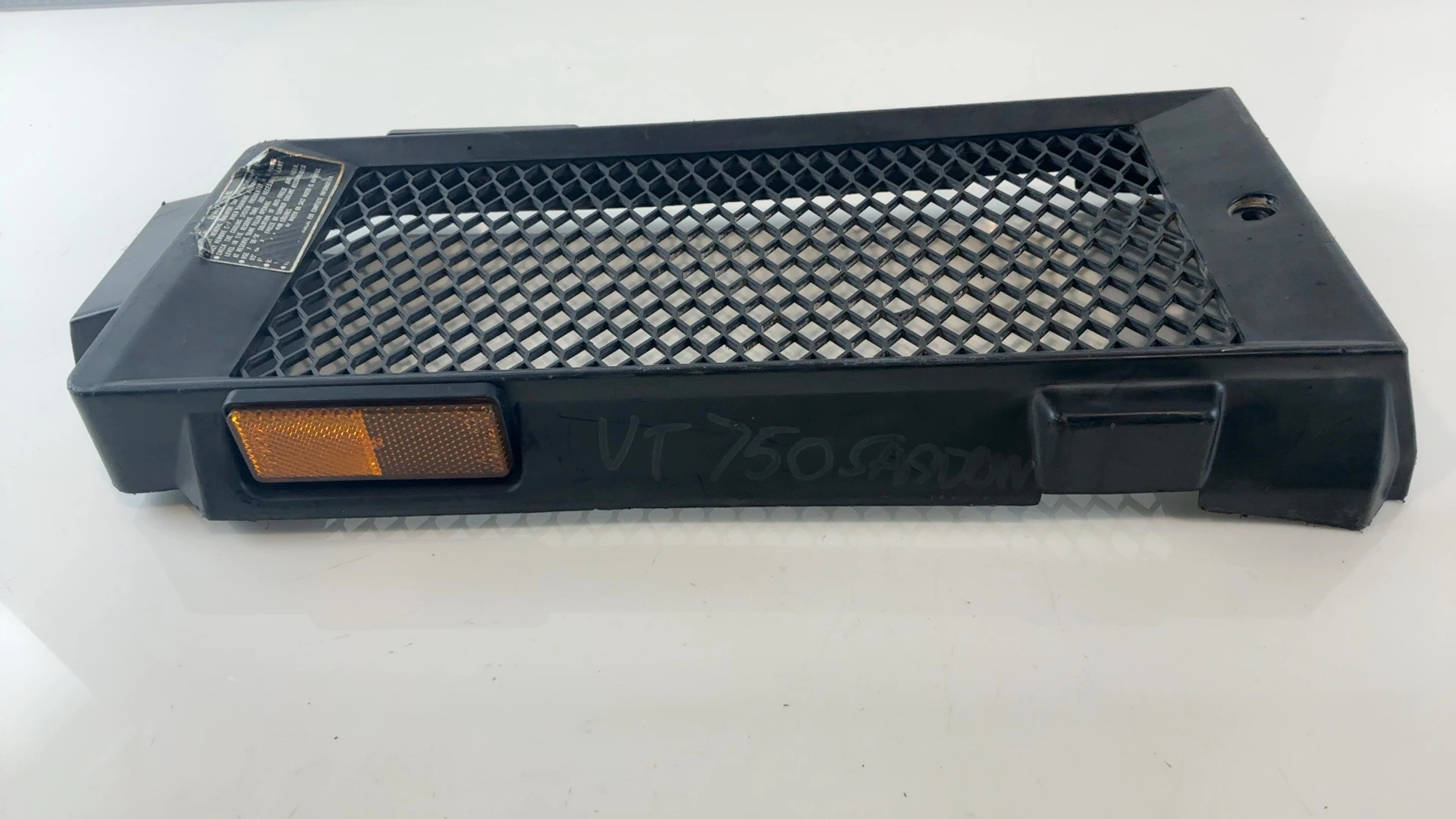 Honda Shadow VT750C 750 CC Radiator Cover Grill 1983 1984 OEM 19032-ME9-000 - Image 5