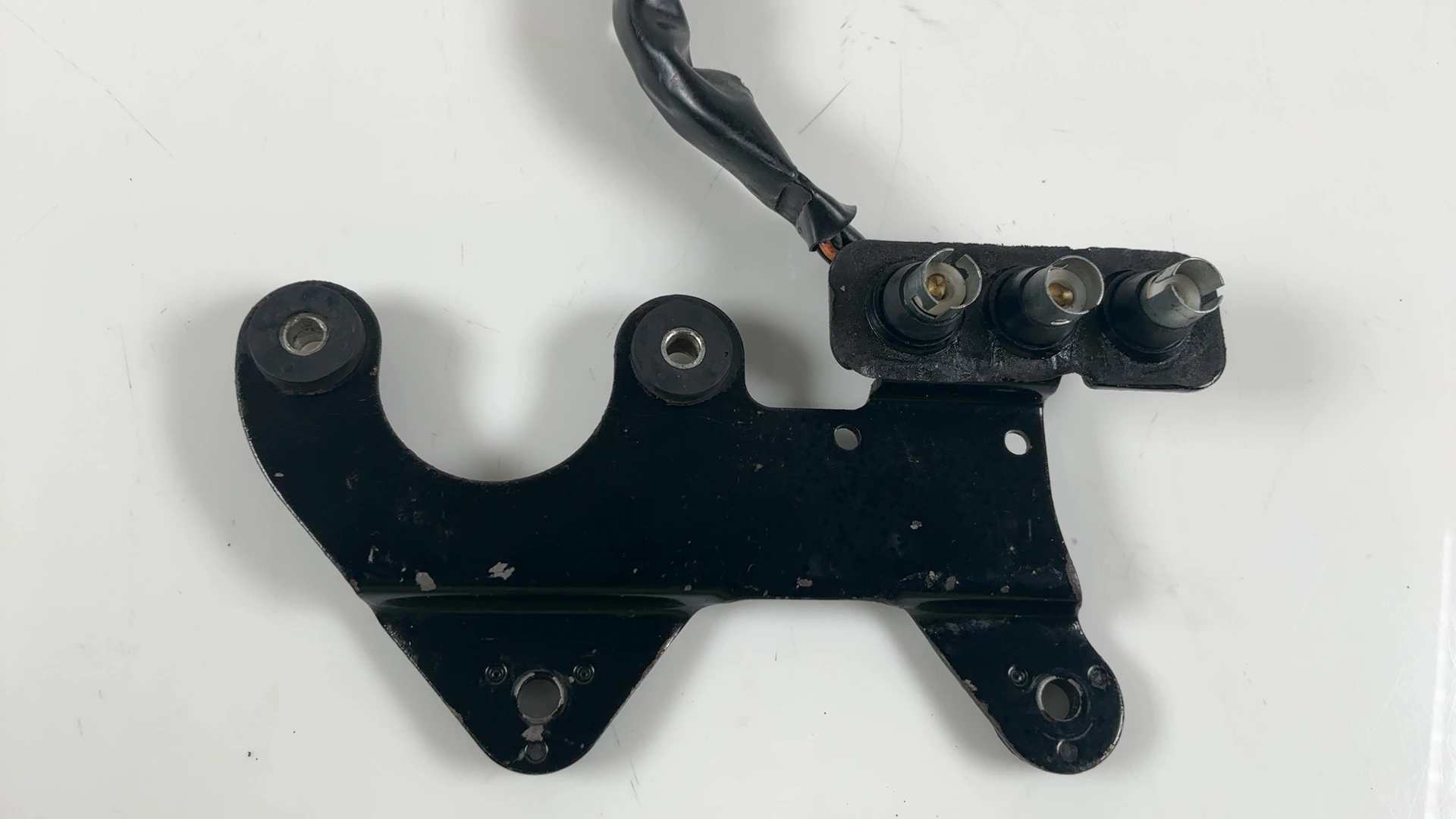 Honda Twinstar CM200T 200cc Speedometer Gauge Mount Bracket 1980-82 37211-465-00