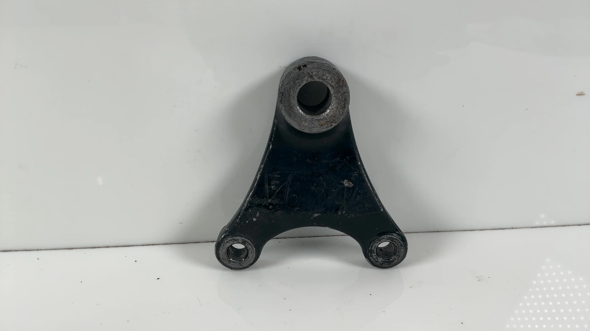 Suzuki GSX400 GSX400E 400cc Rear Brake Caliper Bracket 1981-1983 OEM 69721-47011 - Image 2