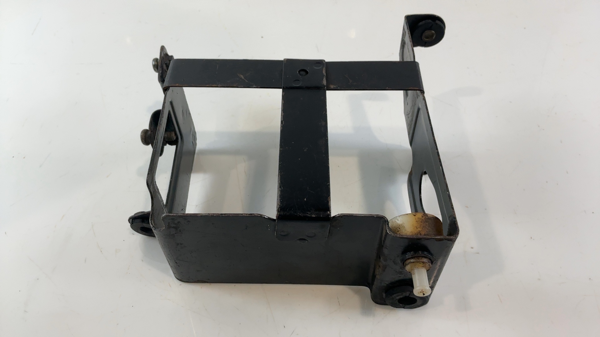Suzuki GS550 GS550E 550 CC Battery Tray Bracket Holder 1977-1982 OEM 41540-47010 - Image 6
