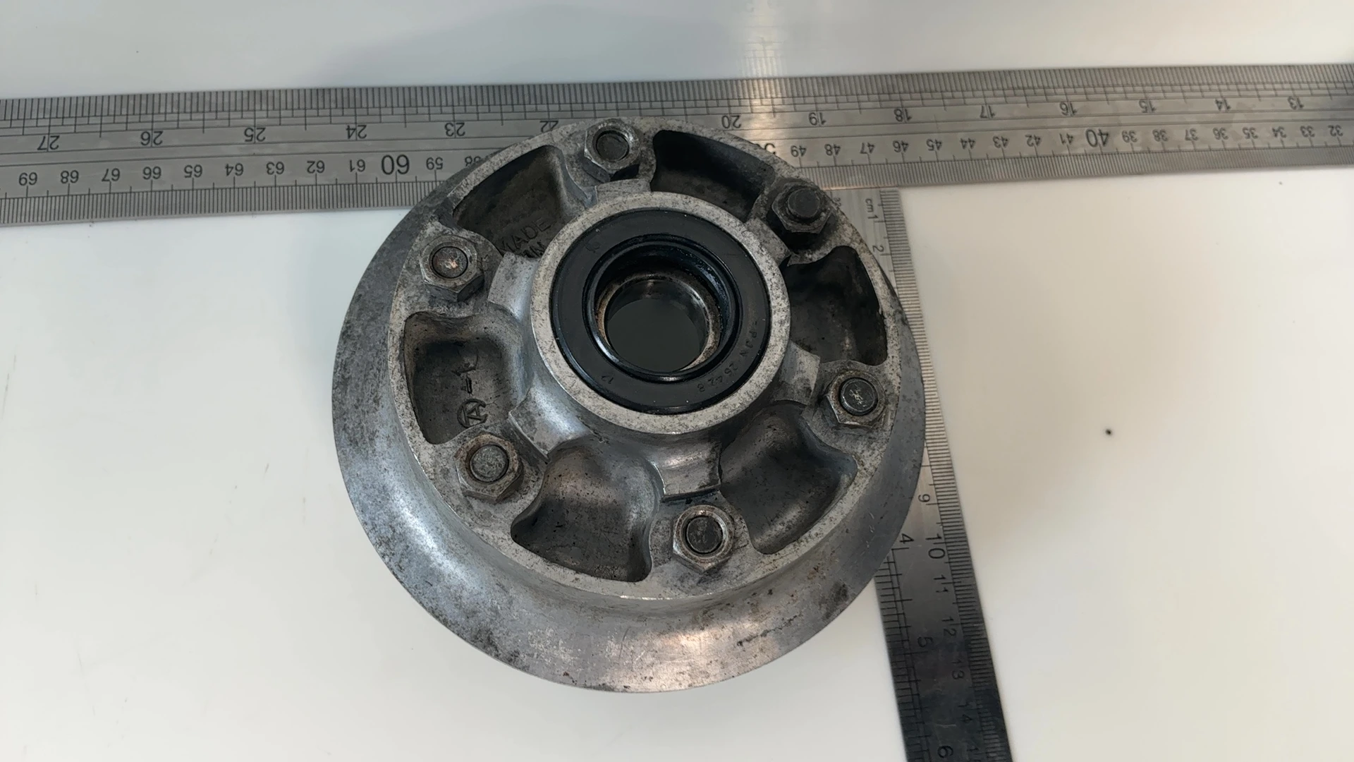 Kawasaki KZ250 CSR LTD 250cc Rear Sprocket Hub Carrier 1980 1983 OEM 42033-1029 - Image 4